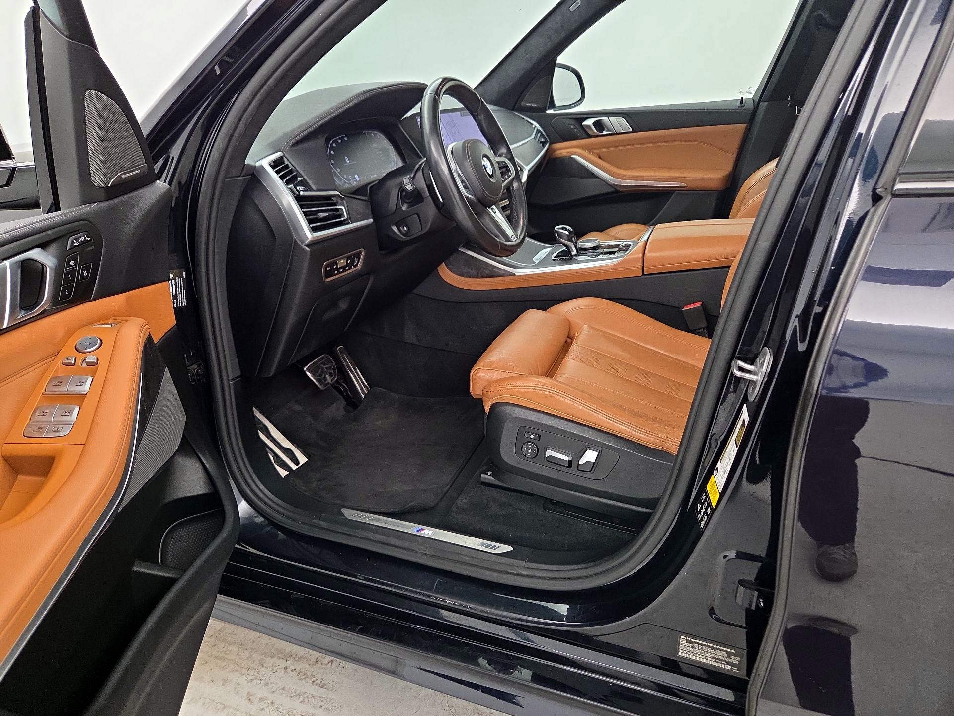 Thumbnail: 2021 BMW X7 - 11