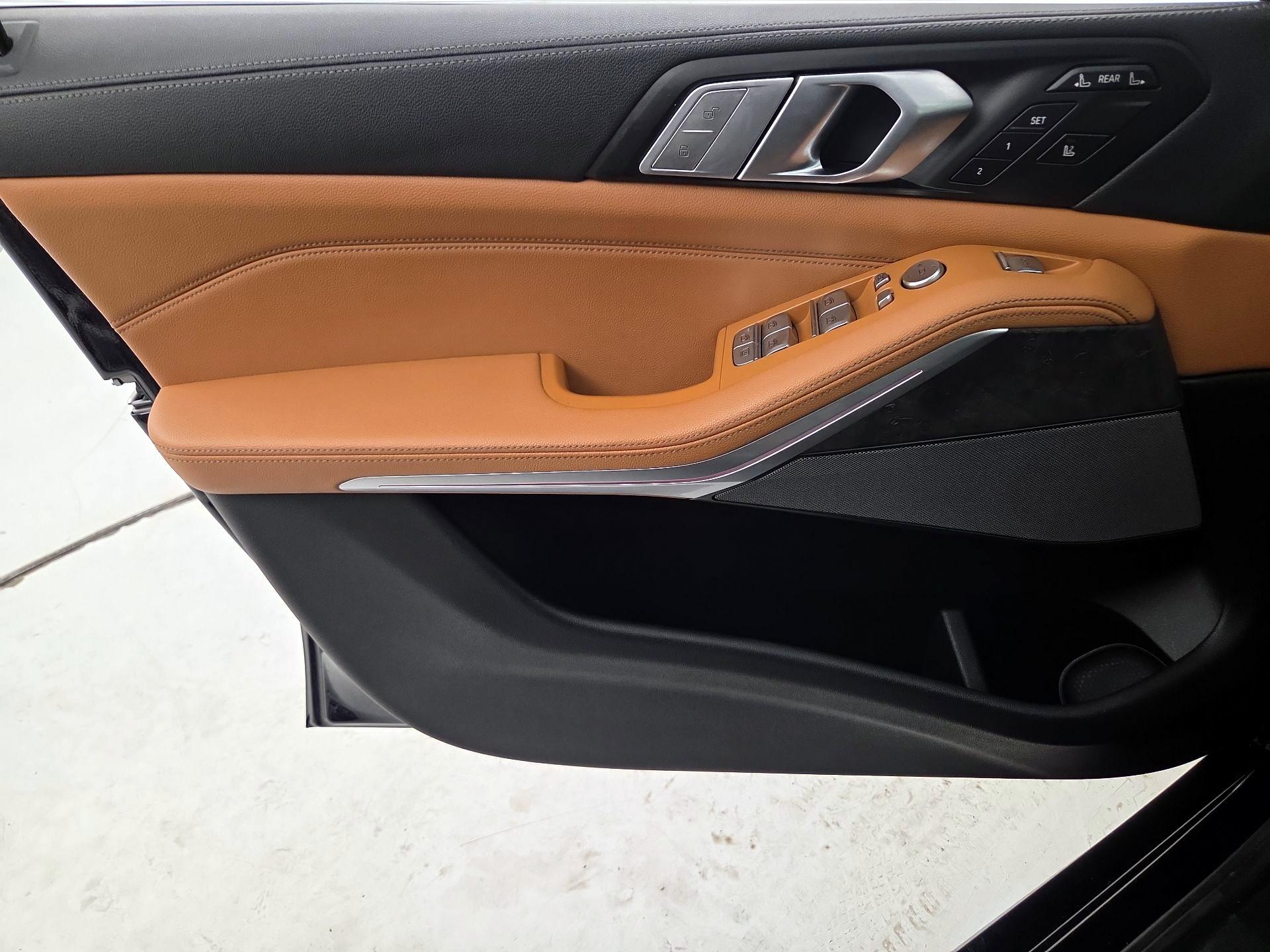 Thumbnail: 2021 BMW X7 - 12