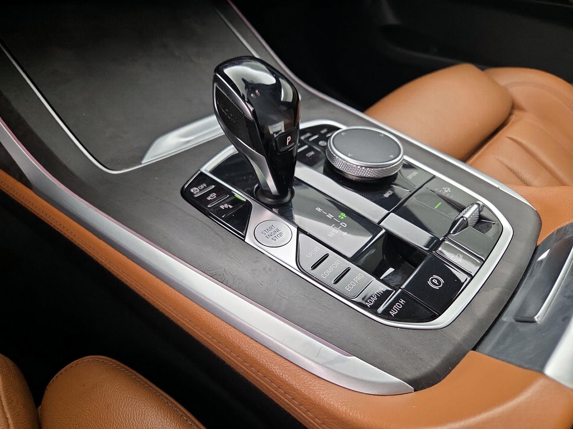 Thumbnail: 2021 BMW X7 - 18