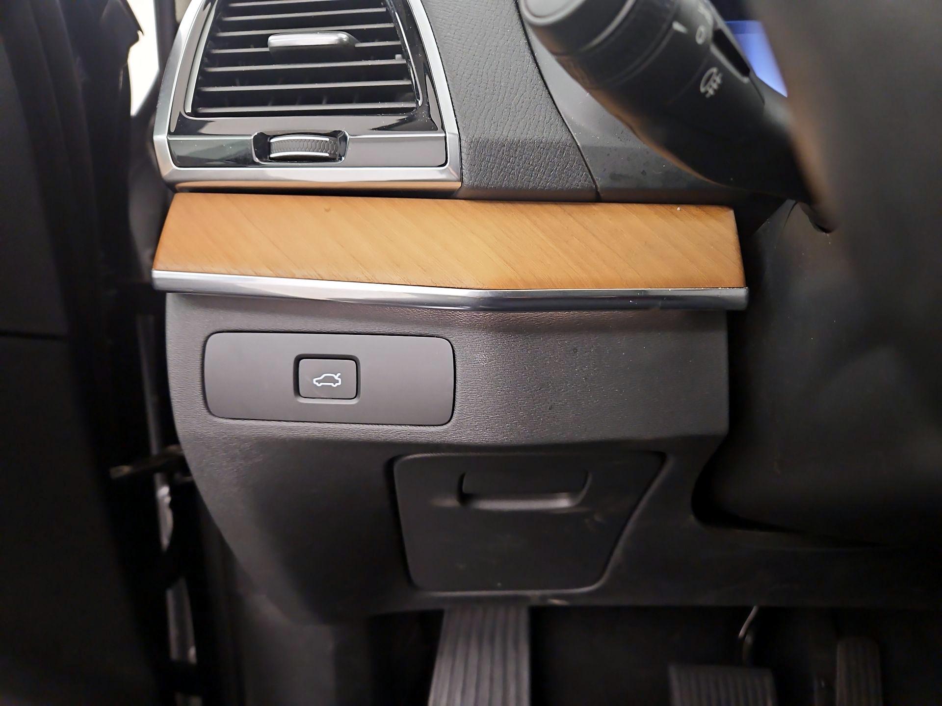 Thumbnail: 2024 Volvo XC90 - 13