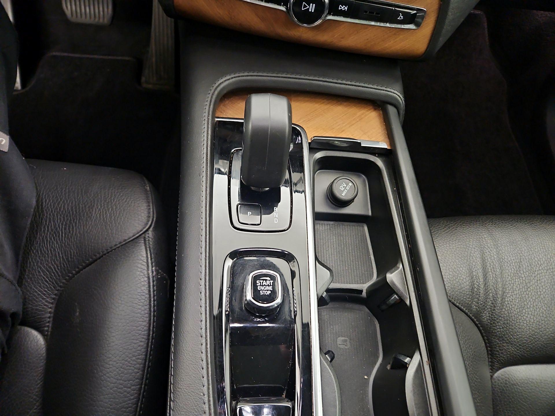 Thumbnail: 2024 Volvo XC90 - 17