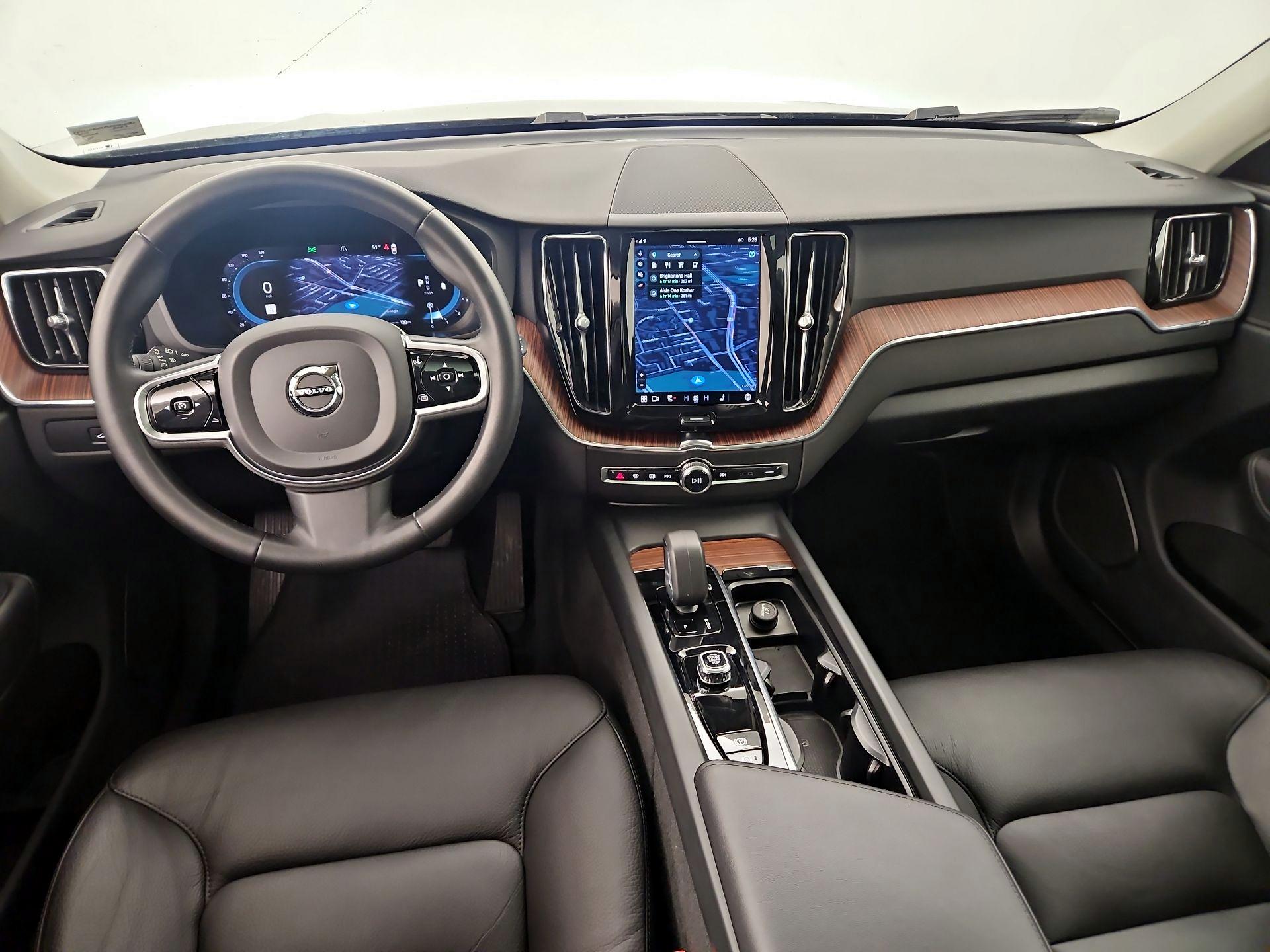 Thumbnail: 2023 Volvo XC60 - 9