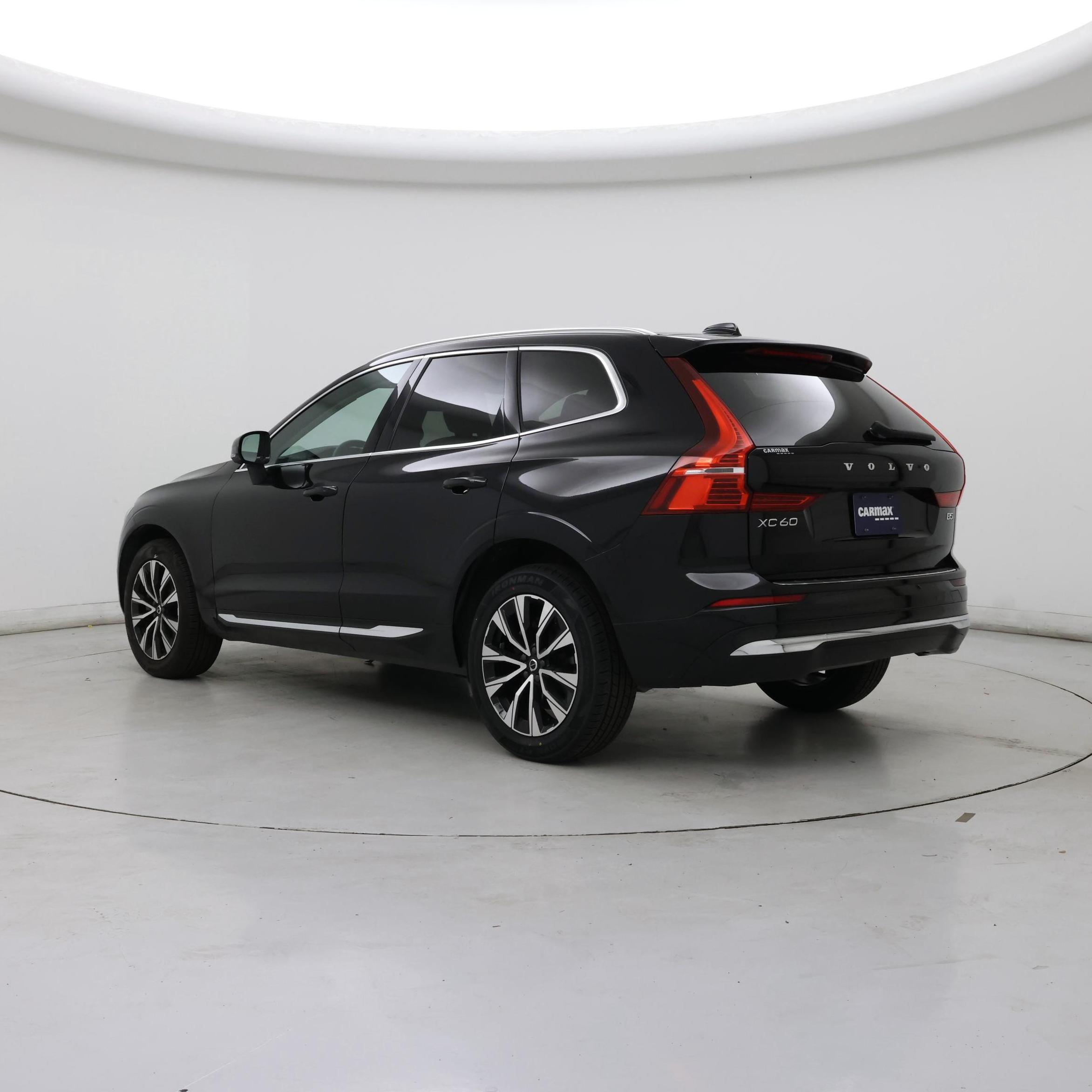 Thumbnail: 2023 Volvo XC60 - 2