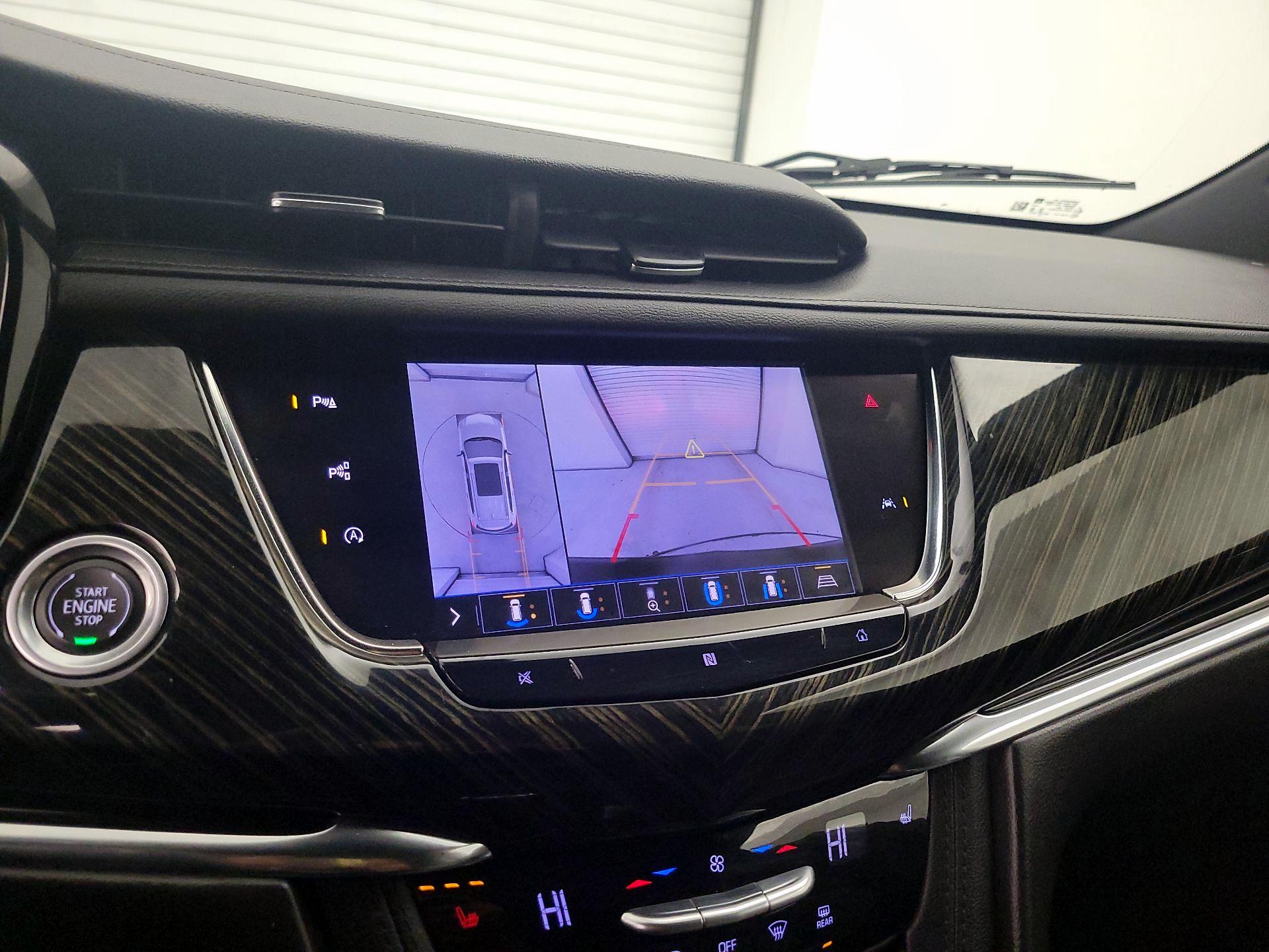 Thumbnail: 2020 Cadillac XT6 - 14