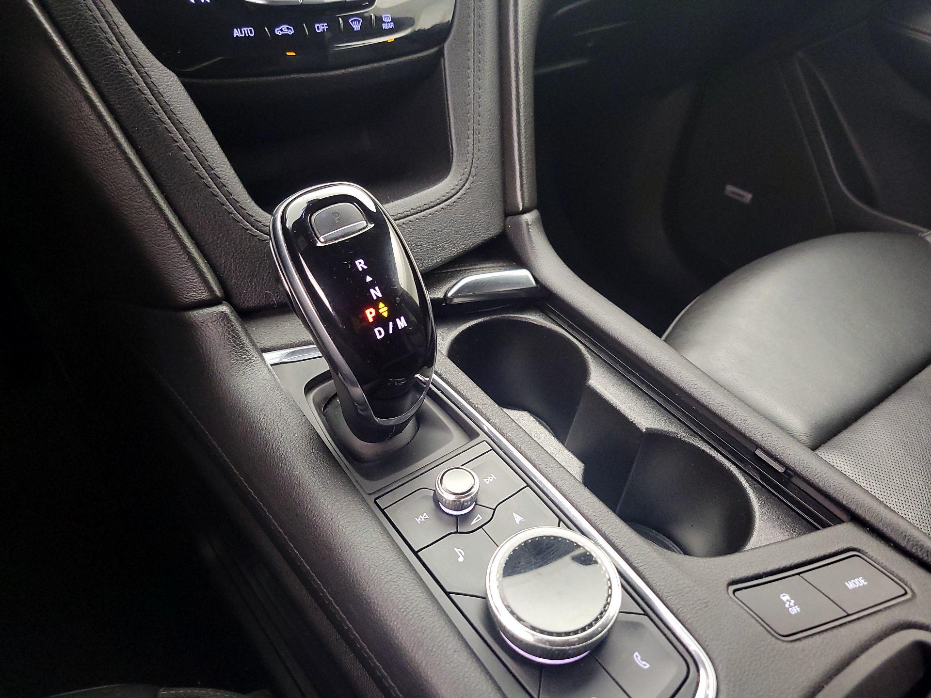 Thumbnail: 2020 Cadillac XT6 - 17