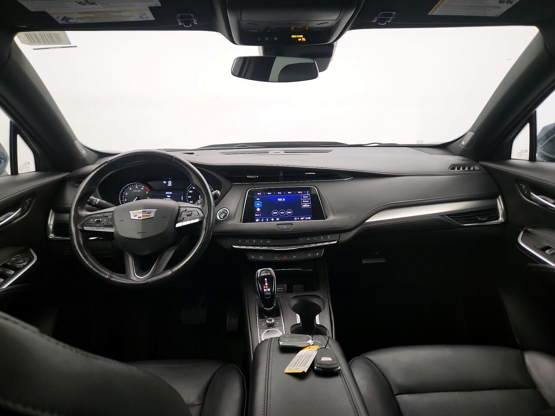 Thumbnail: 2023 Cadillac XT4 - 8