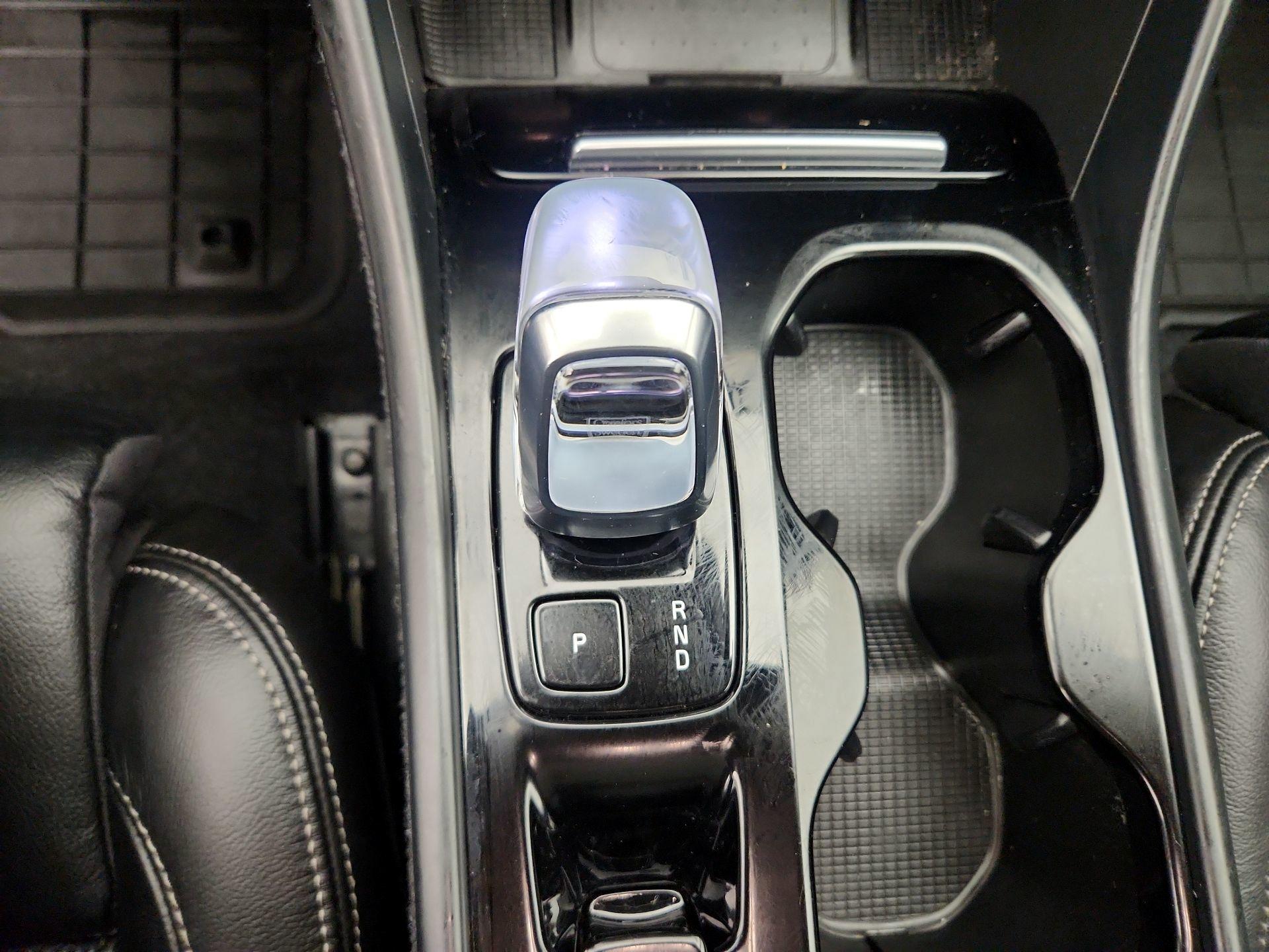 Thumbnail: 2023 Volvo XC40 - 17