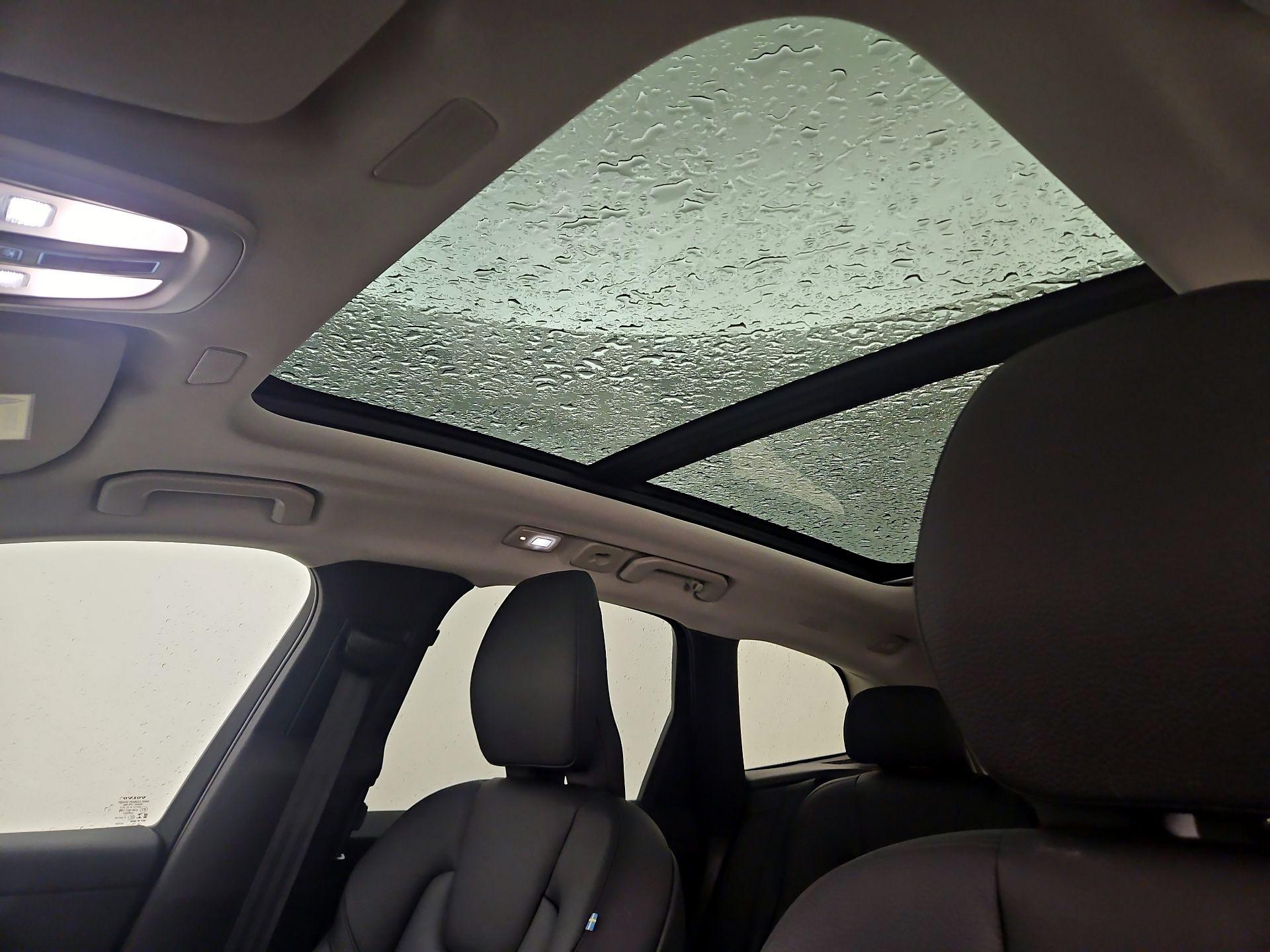 Thumbnail: 2023 Volvo XC60 - 20