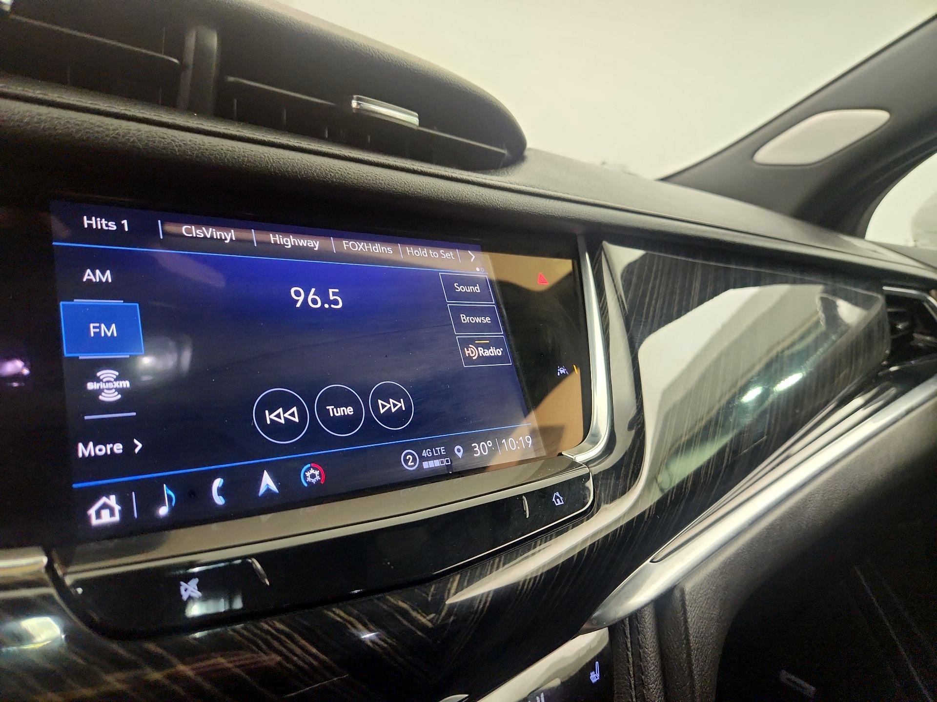 Thumbnail: 2022 Cadillac XT6 - 13