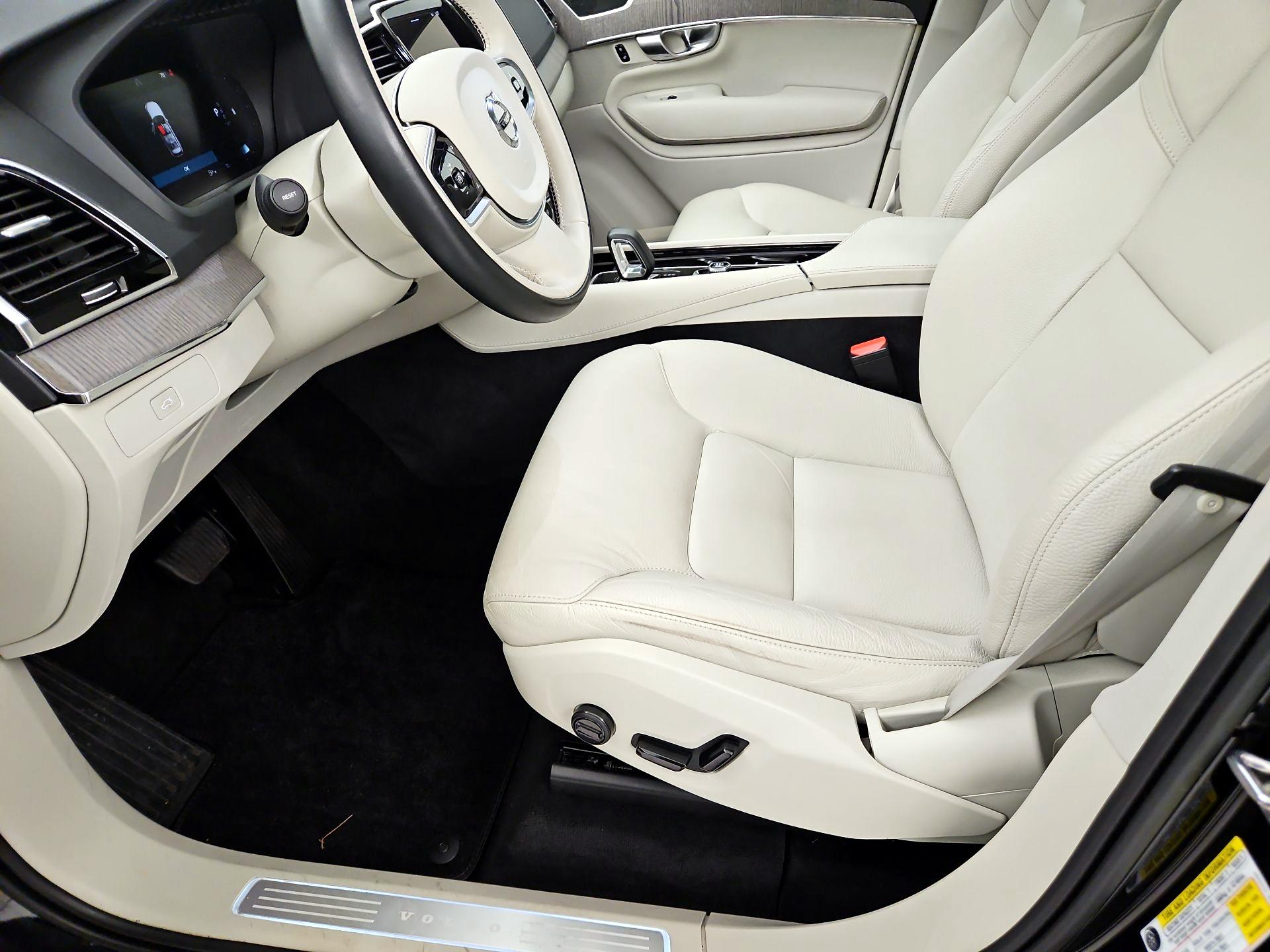 Thumbnail: 2023 Volvo XC90 - 11