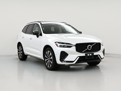 2023 Volvo XC60 B5 Plus Dark Theme