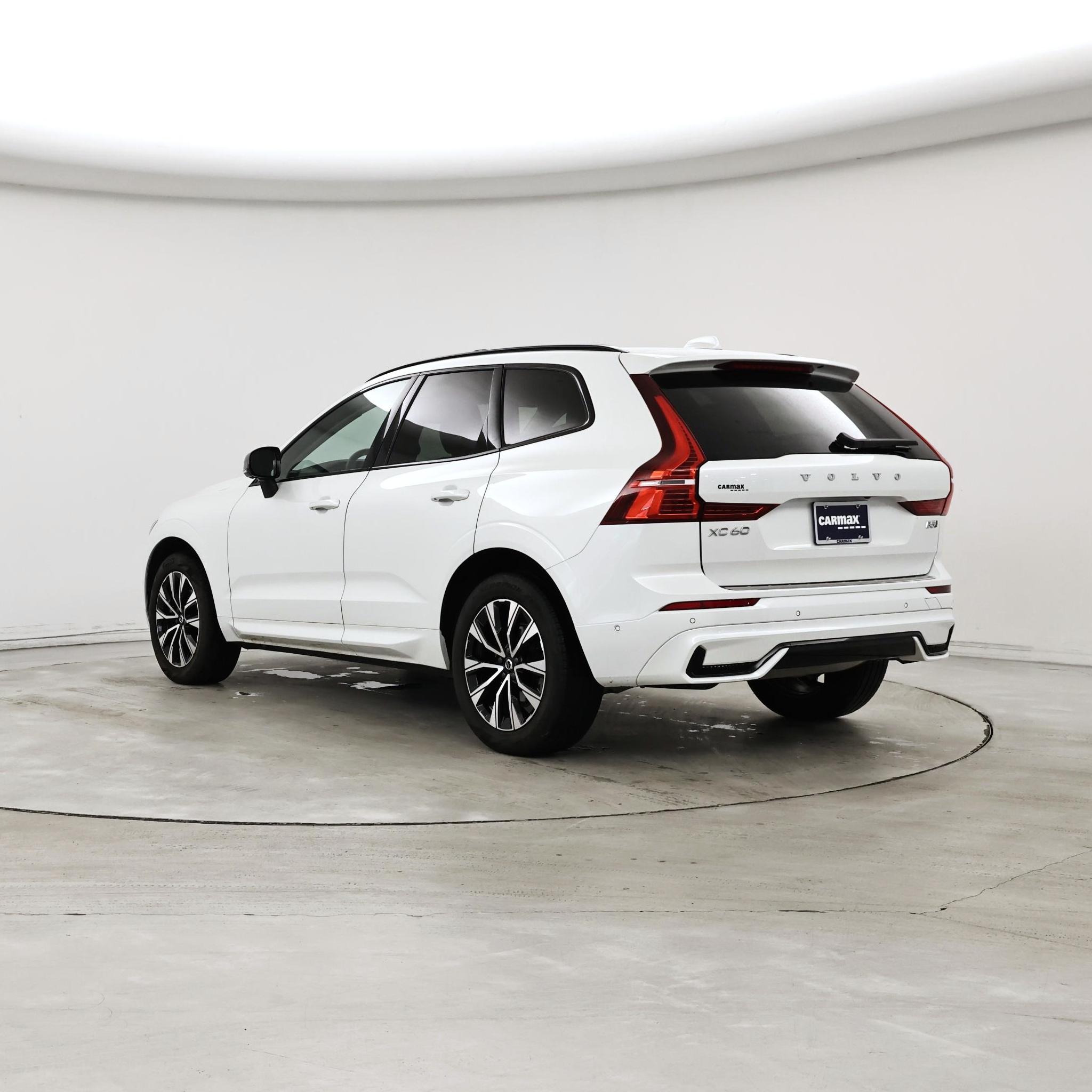 Thumbnail: 2023 Volvo XC60 - 2