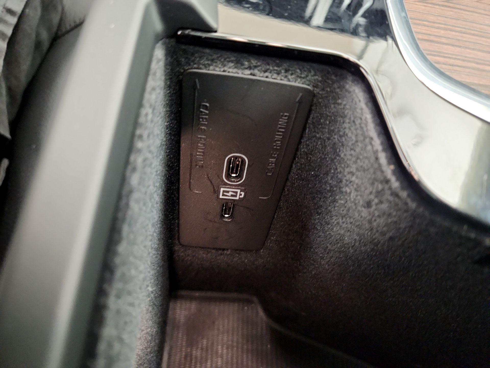 Thumbnail: 2023 Volvo XC60 - 19