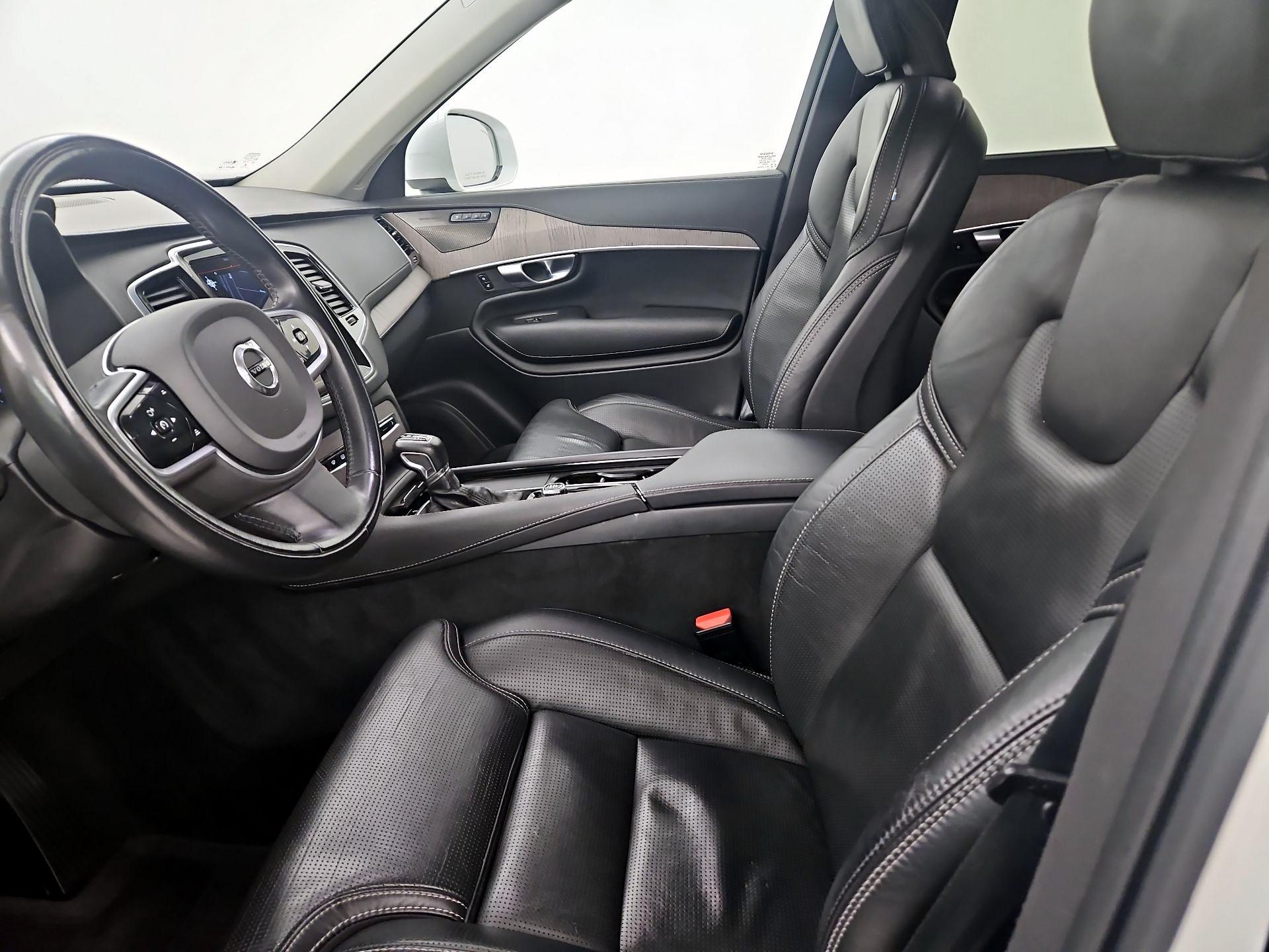 Thumbnail: 2022 Volvo XC90 - 11