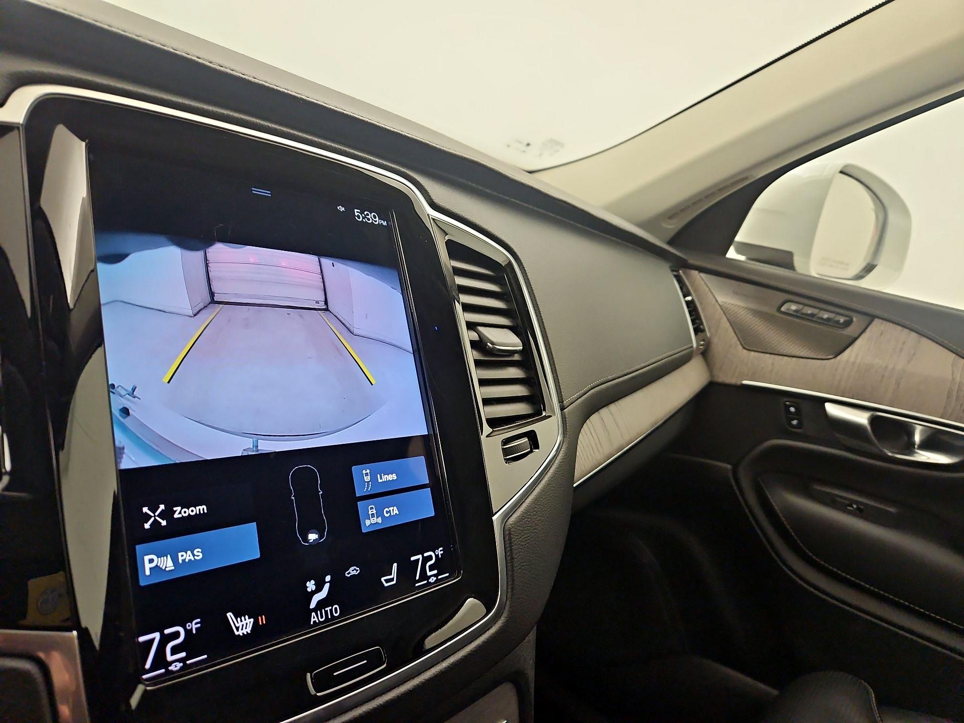 Thumbnail: 2022 Volvo XC90 - 15