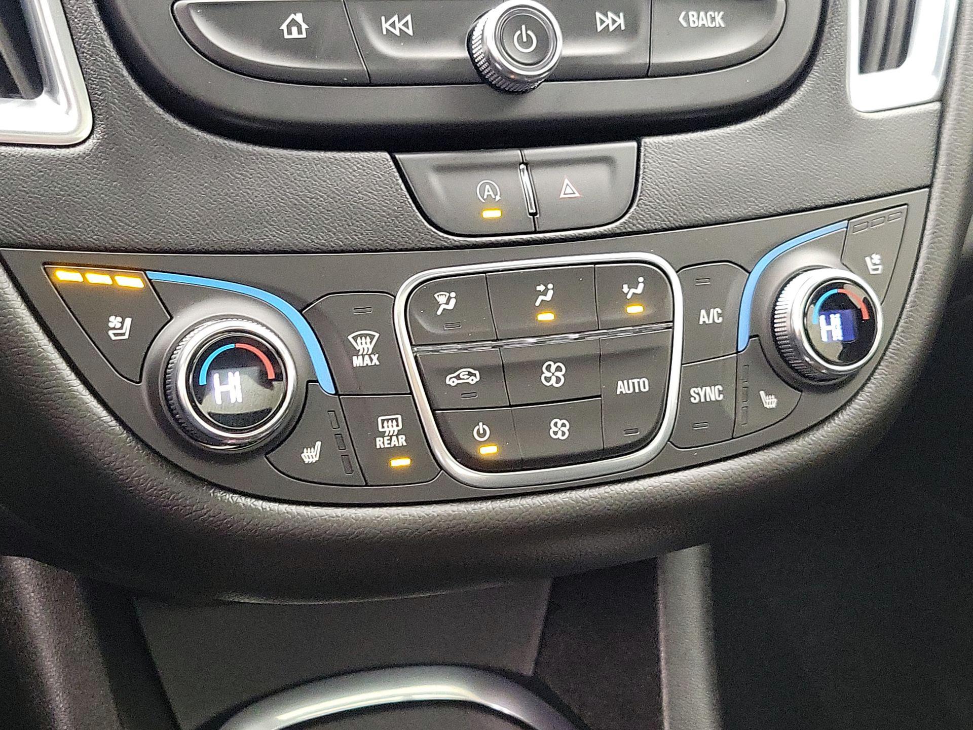 Thumbnail: 2023 Chevrolet Malibu - 17