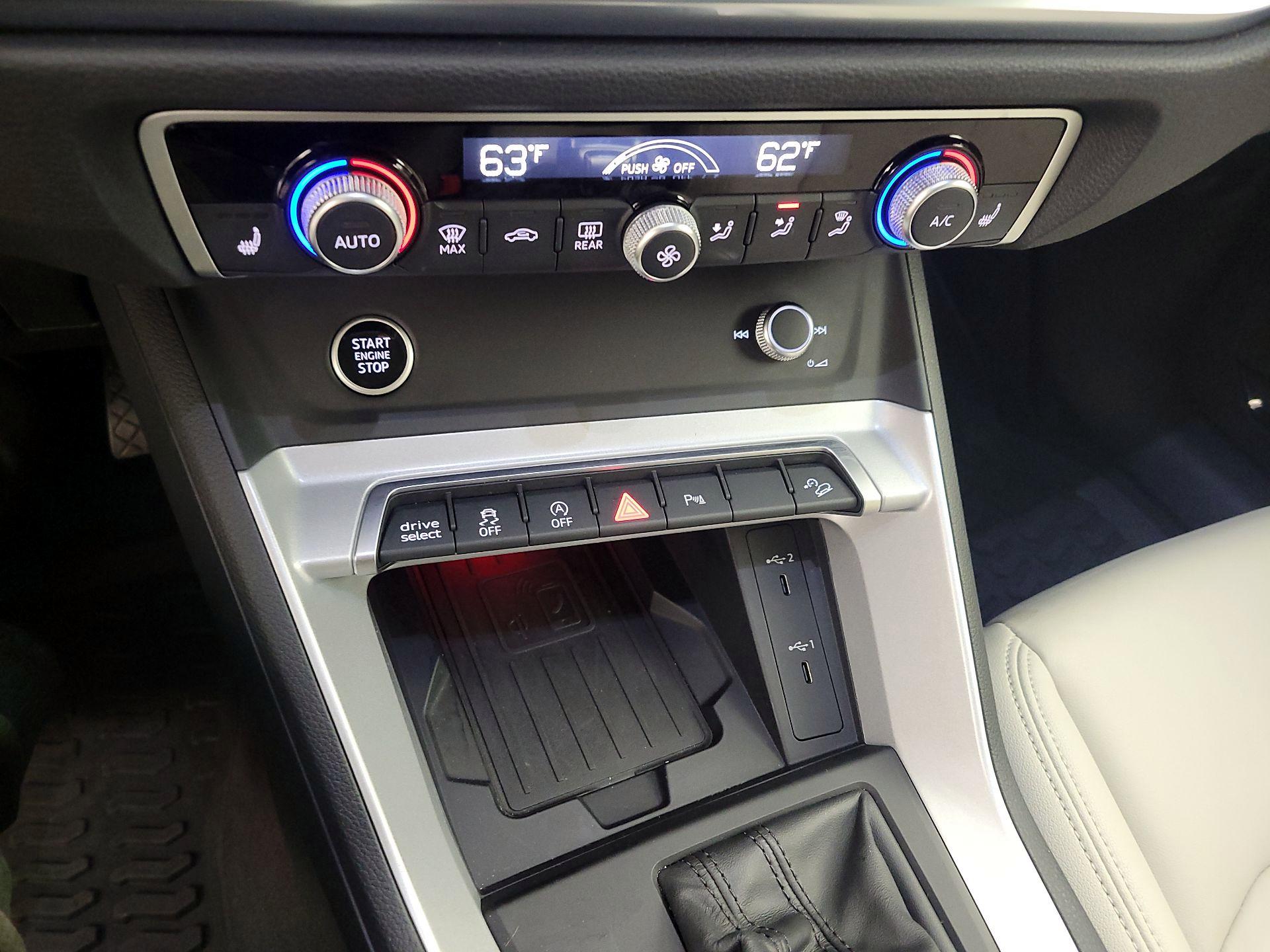 Thumbnail: 2023 Audi Q3 - 17