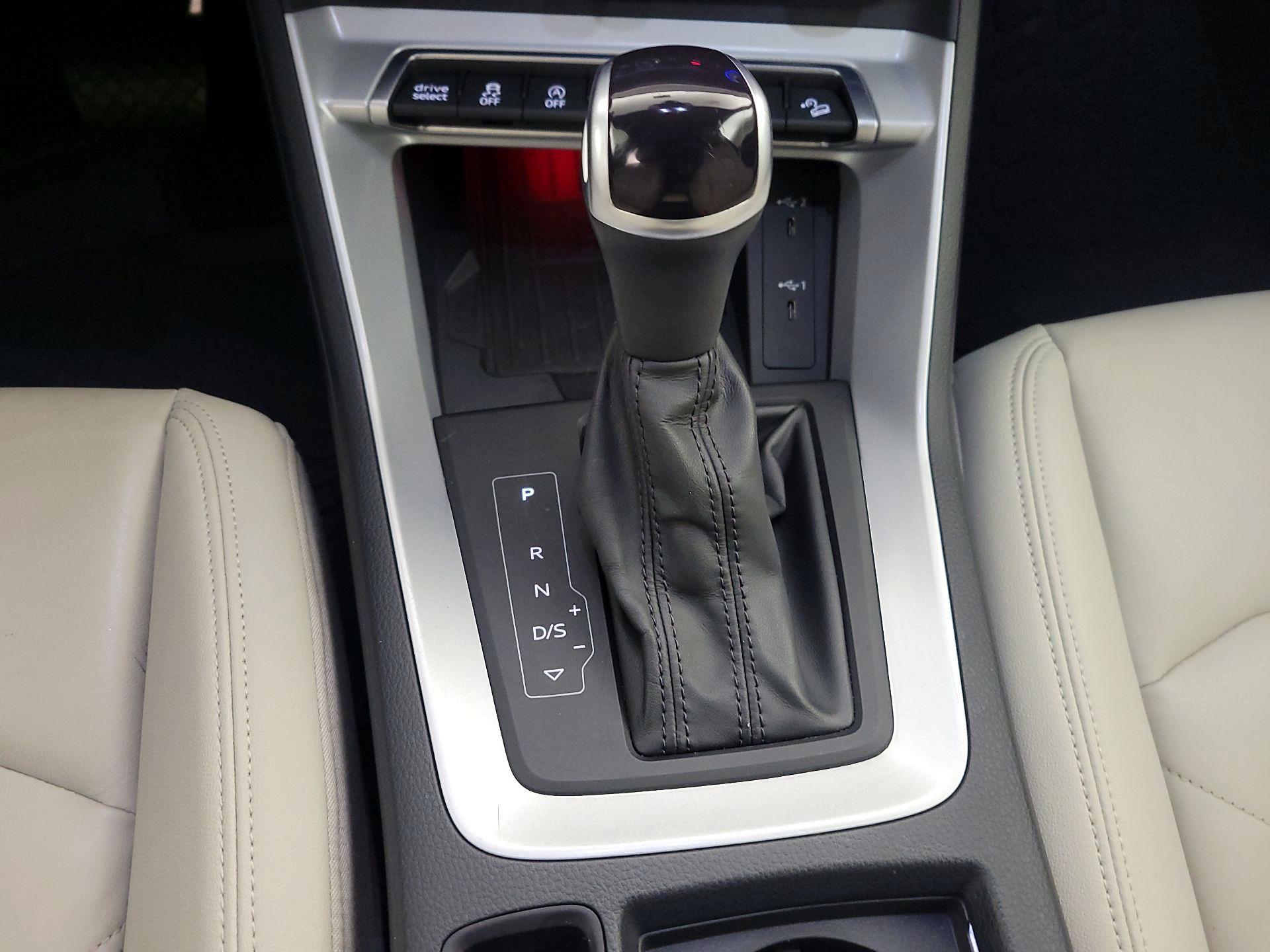 Thumbnail: 2023 Audi Q3 - 18