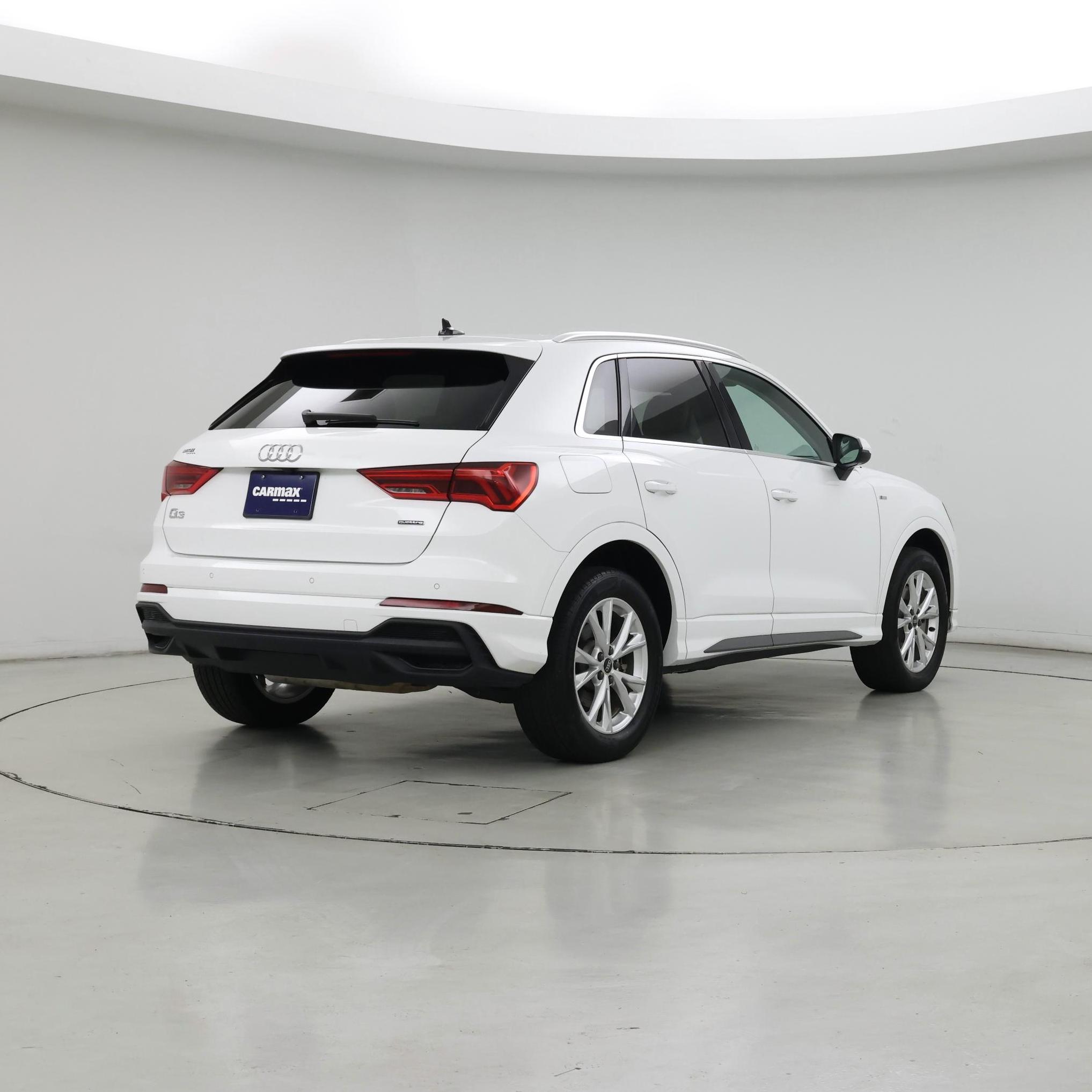 Thumbnail: 2023 Audi Q3 - 8