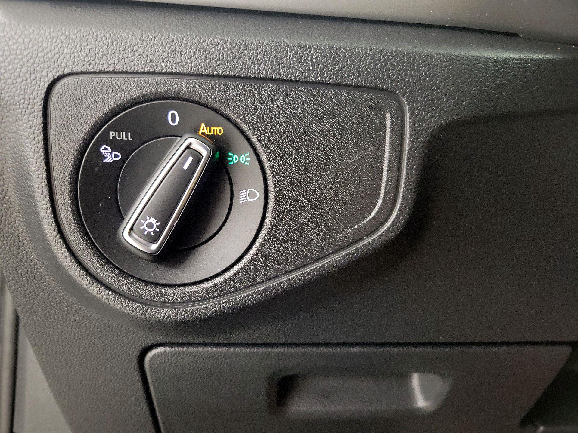 Thumbnail: 2023 Volkswagen Atlas - 13