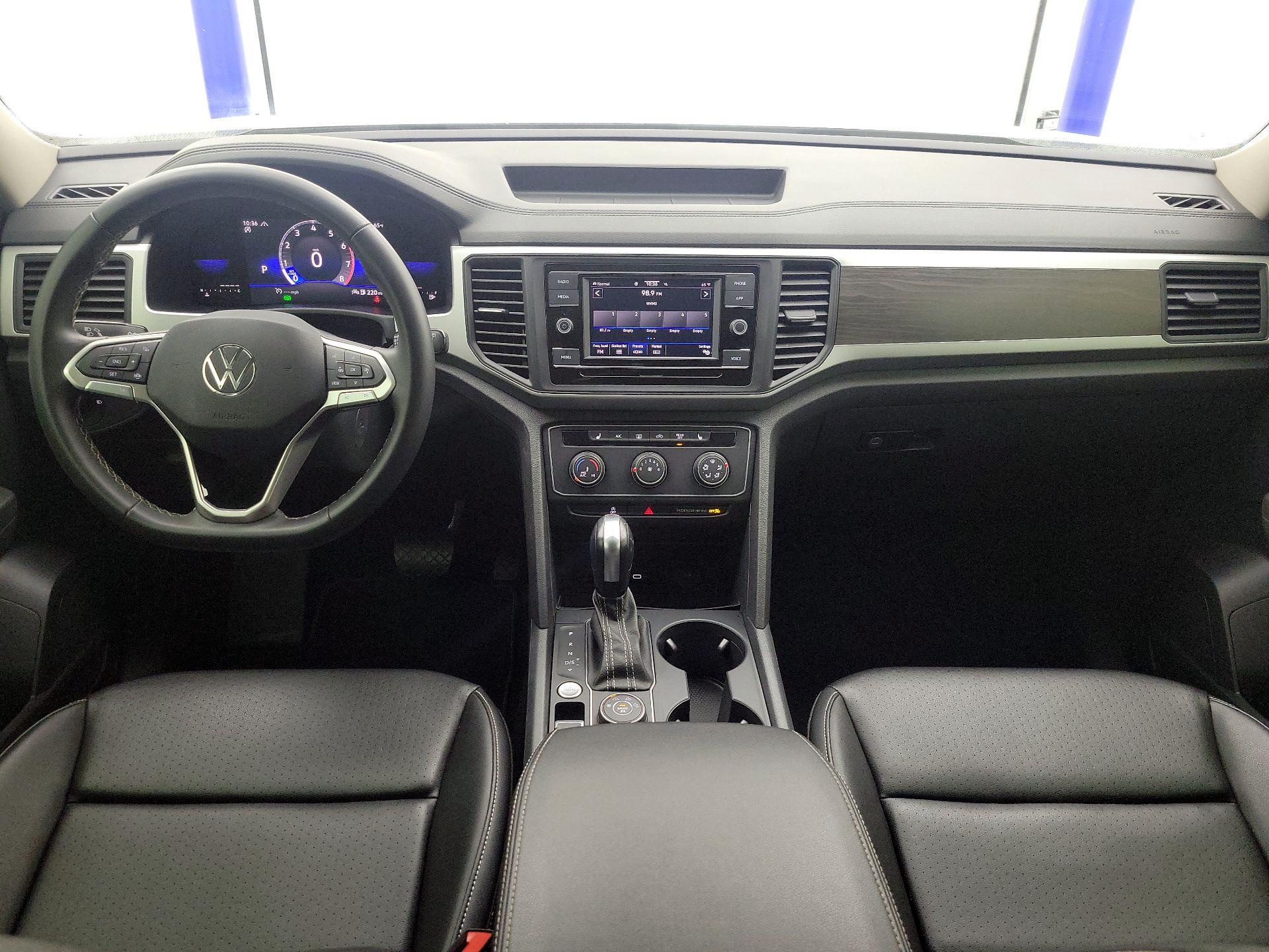 Thumbnail: 2023 Volkswagen Atlas - 9