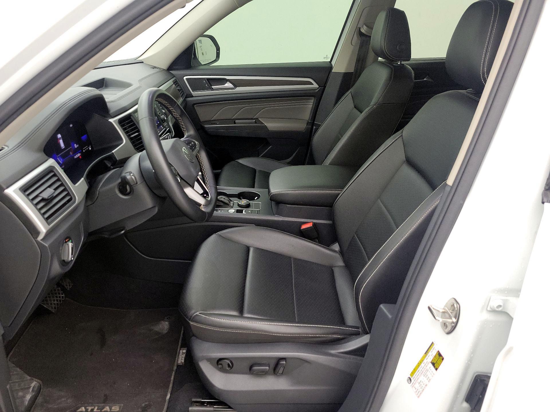 Thumbnail: 2023 Volkswagen Atlas - 11