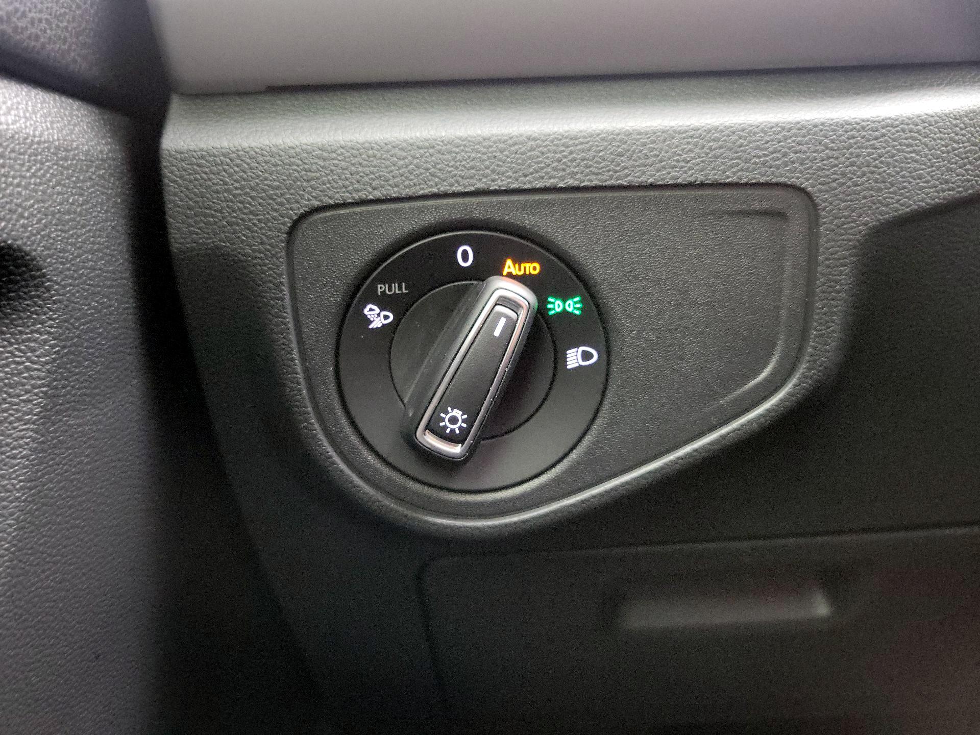 Thumbnail: 2023 Volkswagen Atlas - 13