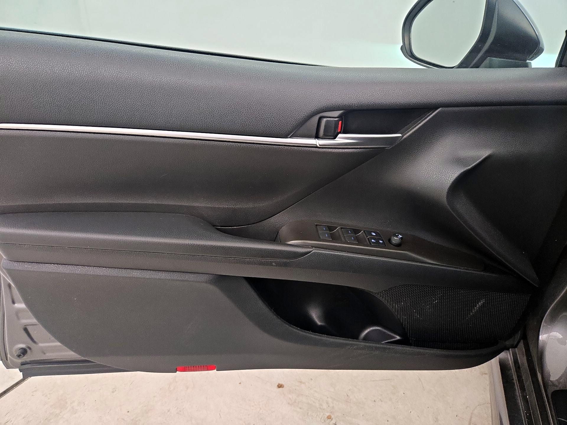 Thumbnail: 2021 Toyota Camry - 12