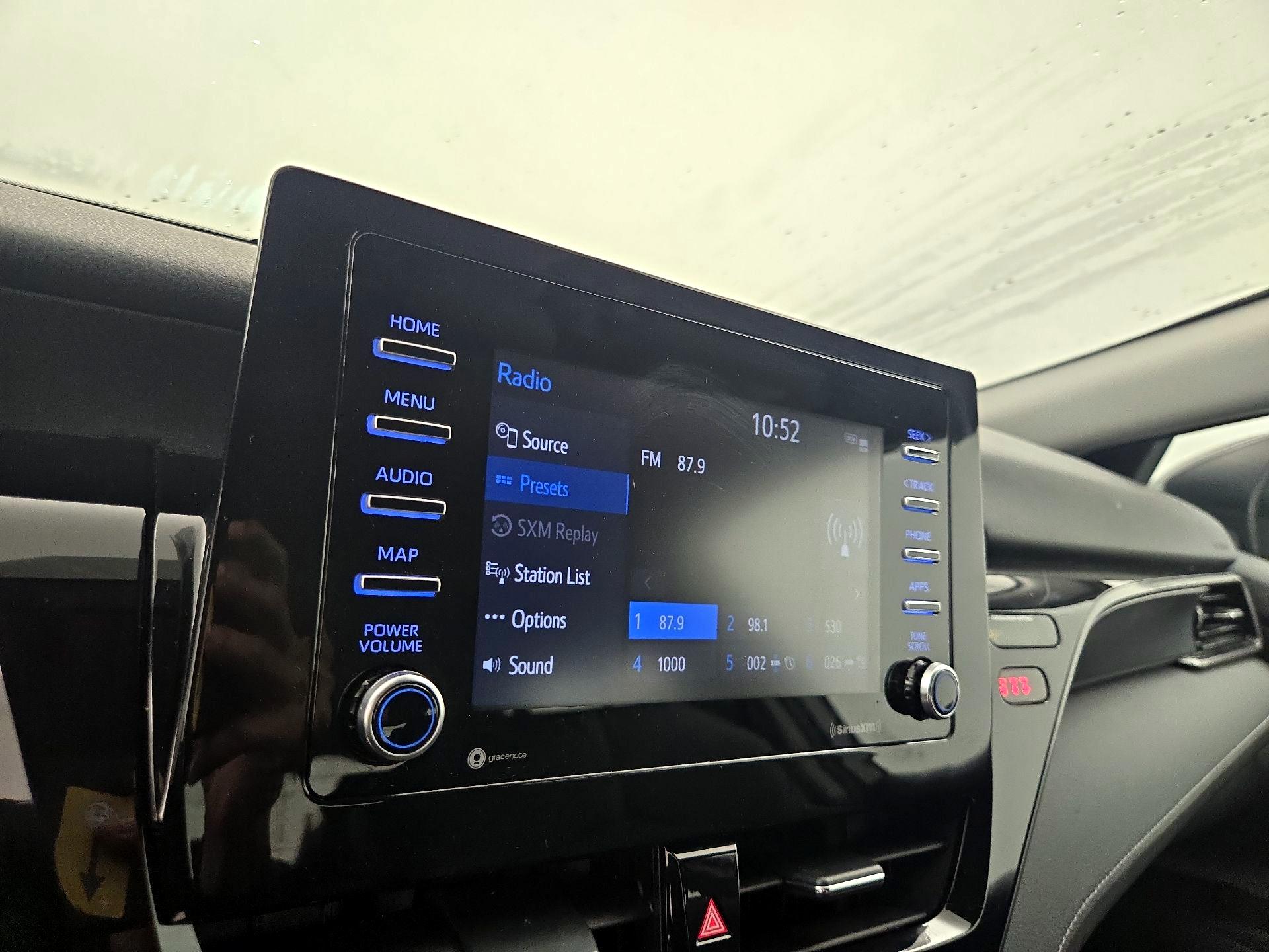 Thumbnail: 2021 Toyota Camry - 15