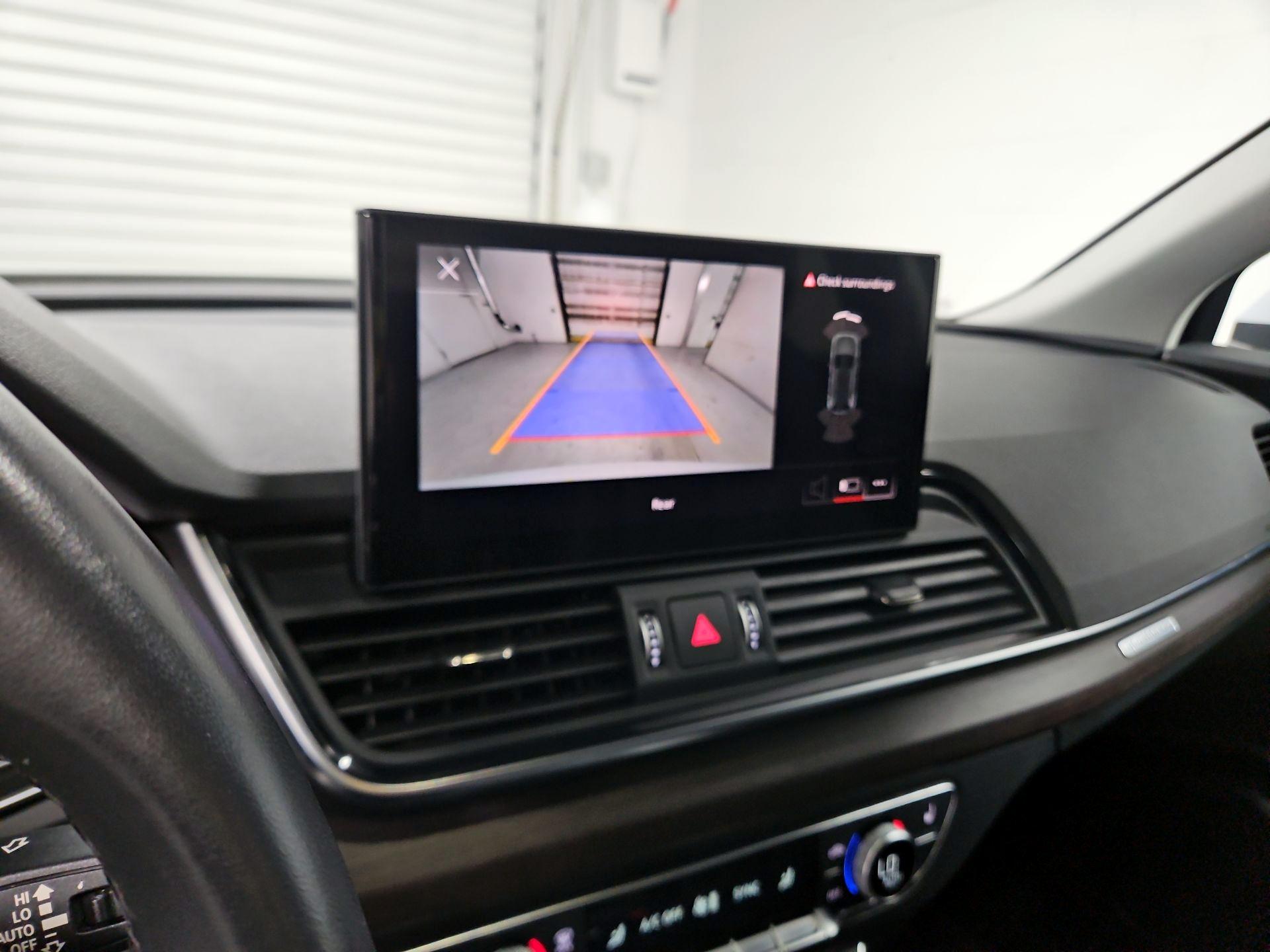 Thumbnail: 2022 Audi Q5 - 14