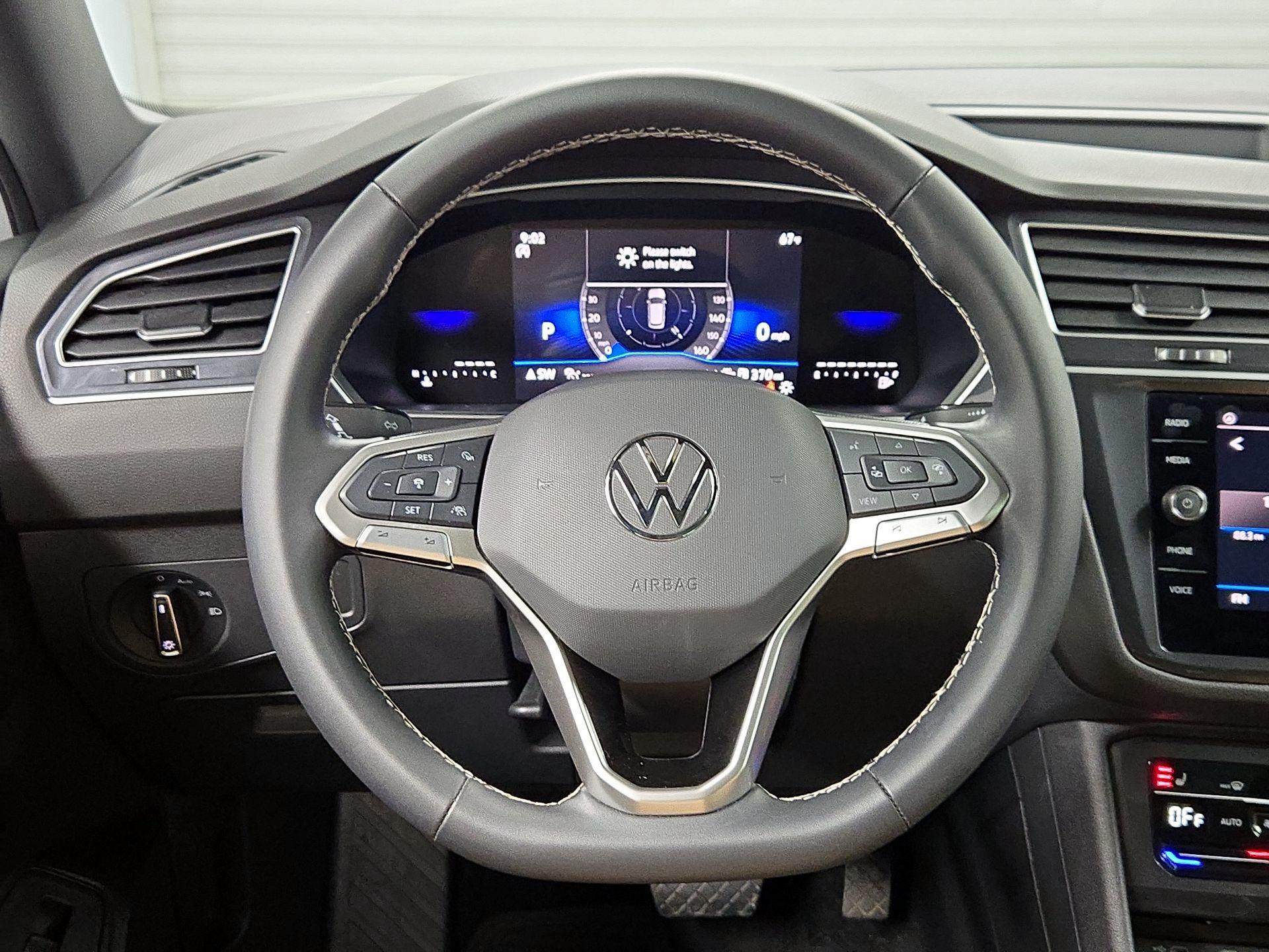 Thumbnail: 2024 Volkswagen Tiguan - 10