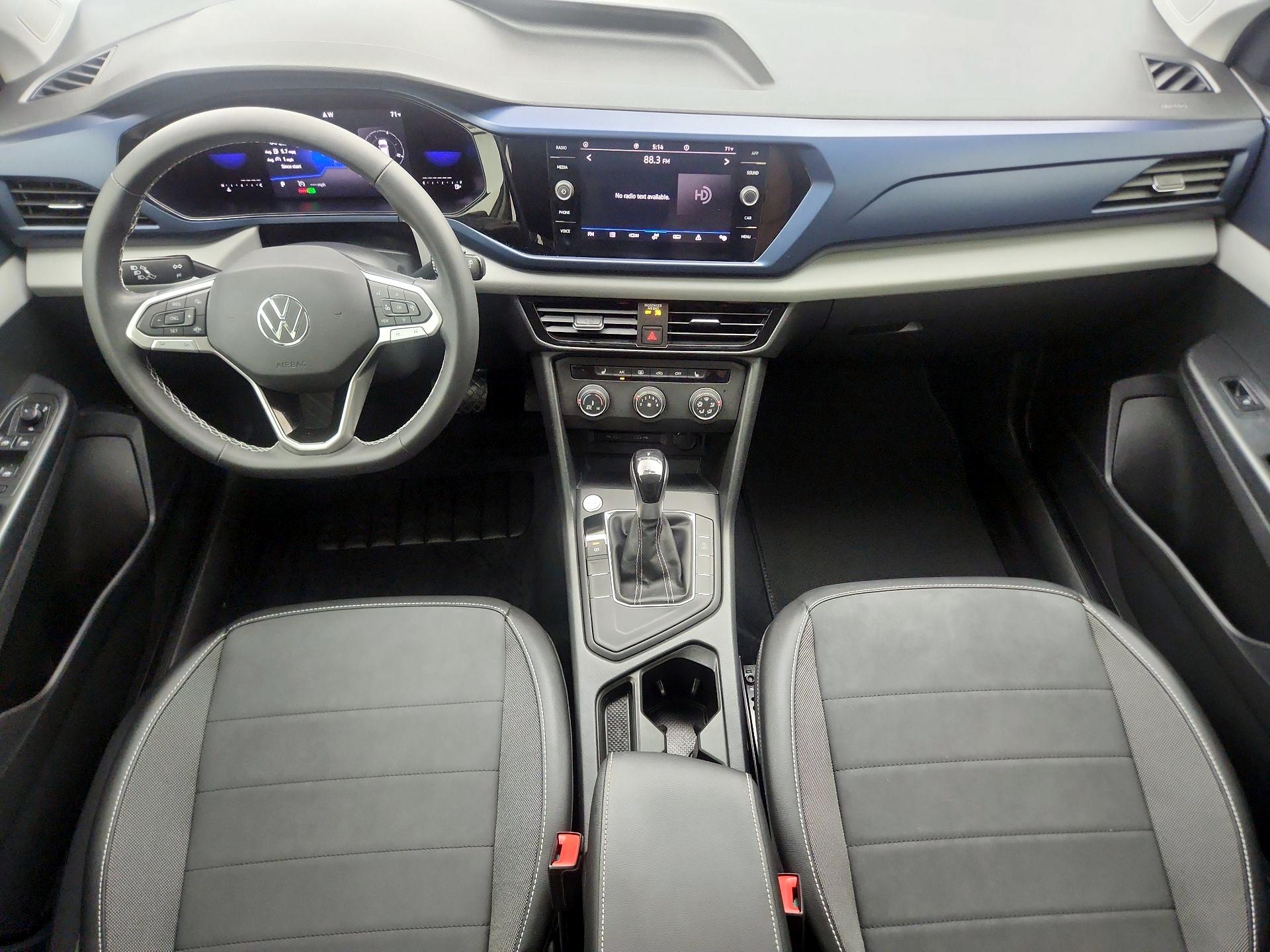 Thumbnail: 2022 Volkswagen Taos - 9