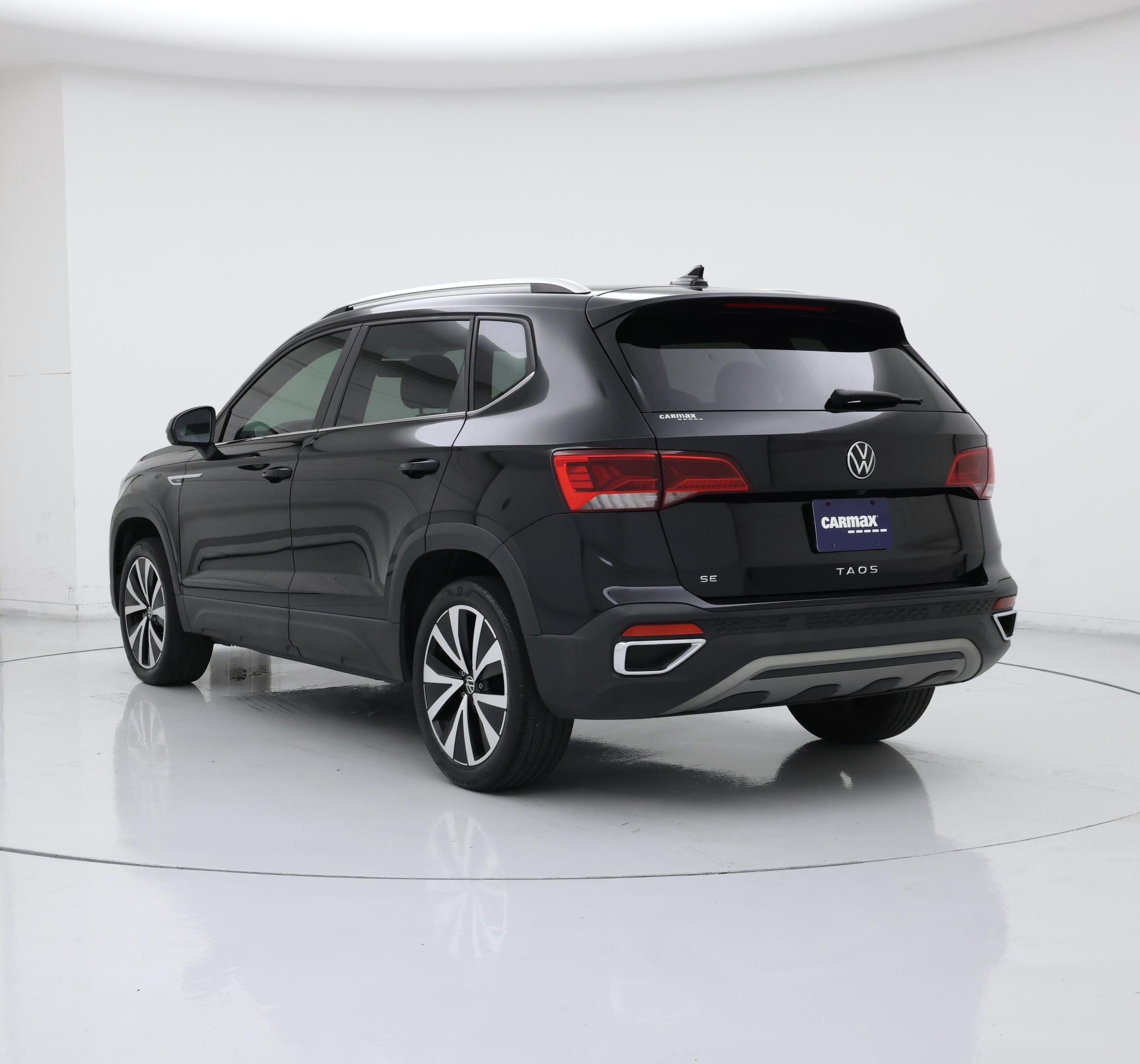 Thumbnail: 2022 Volkswagen Taos - 2