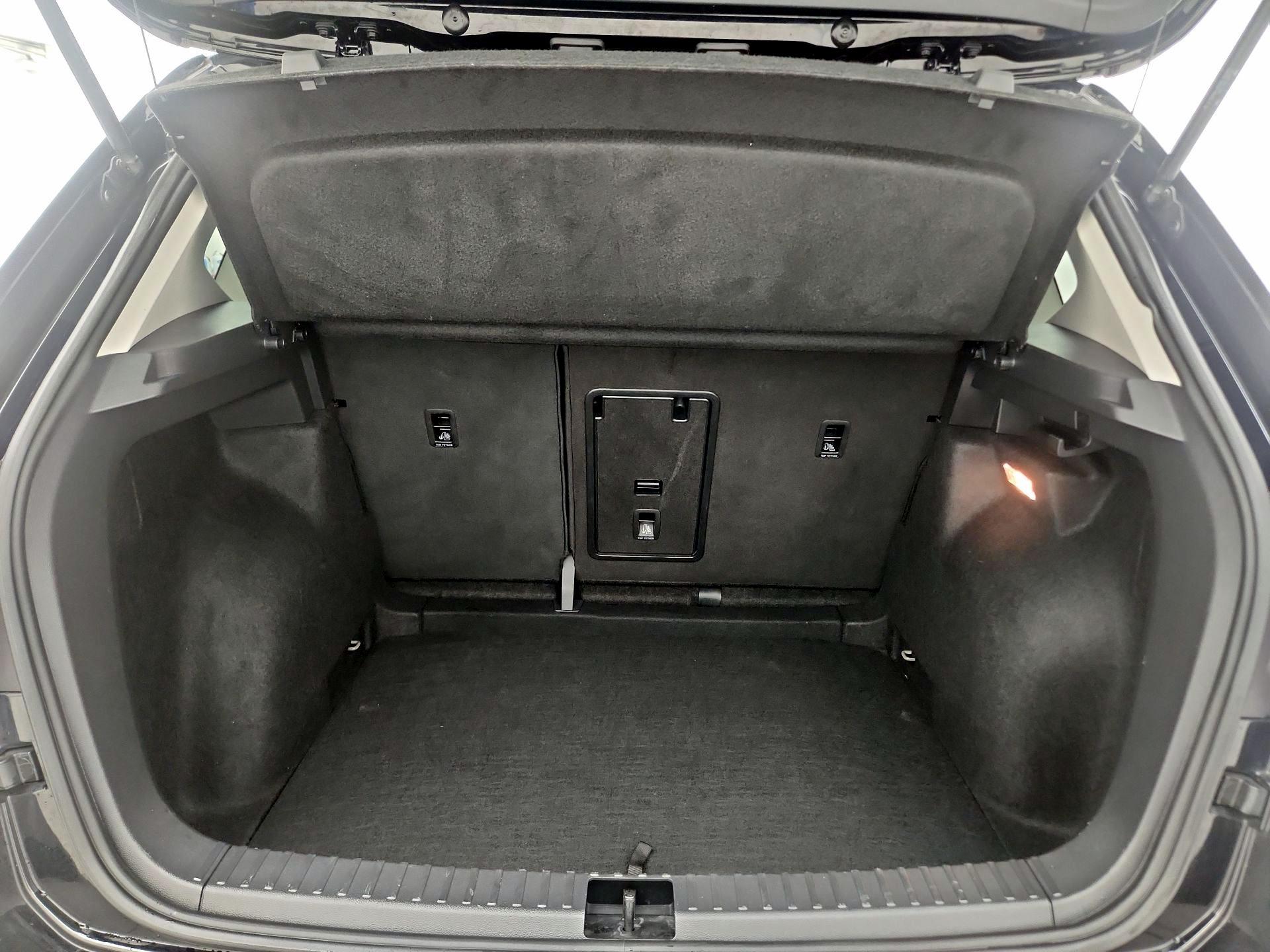 Thumbnail: 2022 Volkswagen Taos - 20