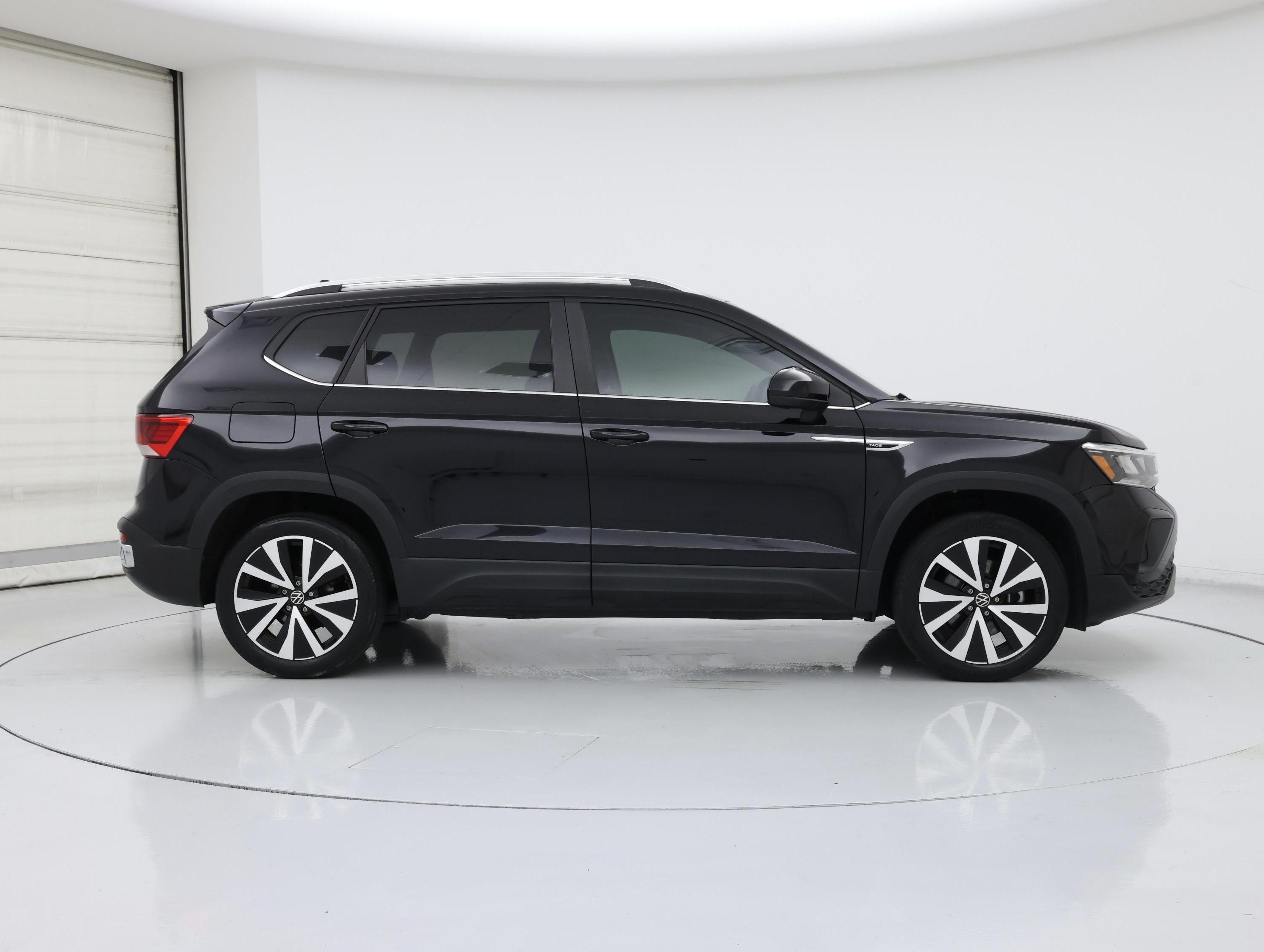 Thumbnail: 2022 Volkswagen Taos - 7