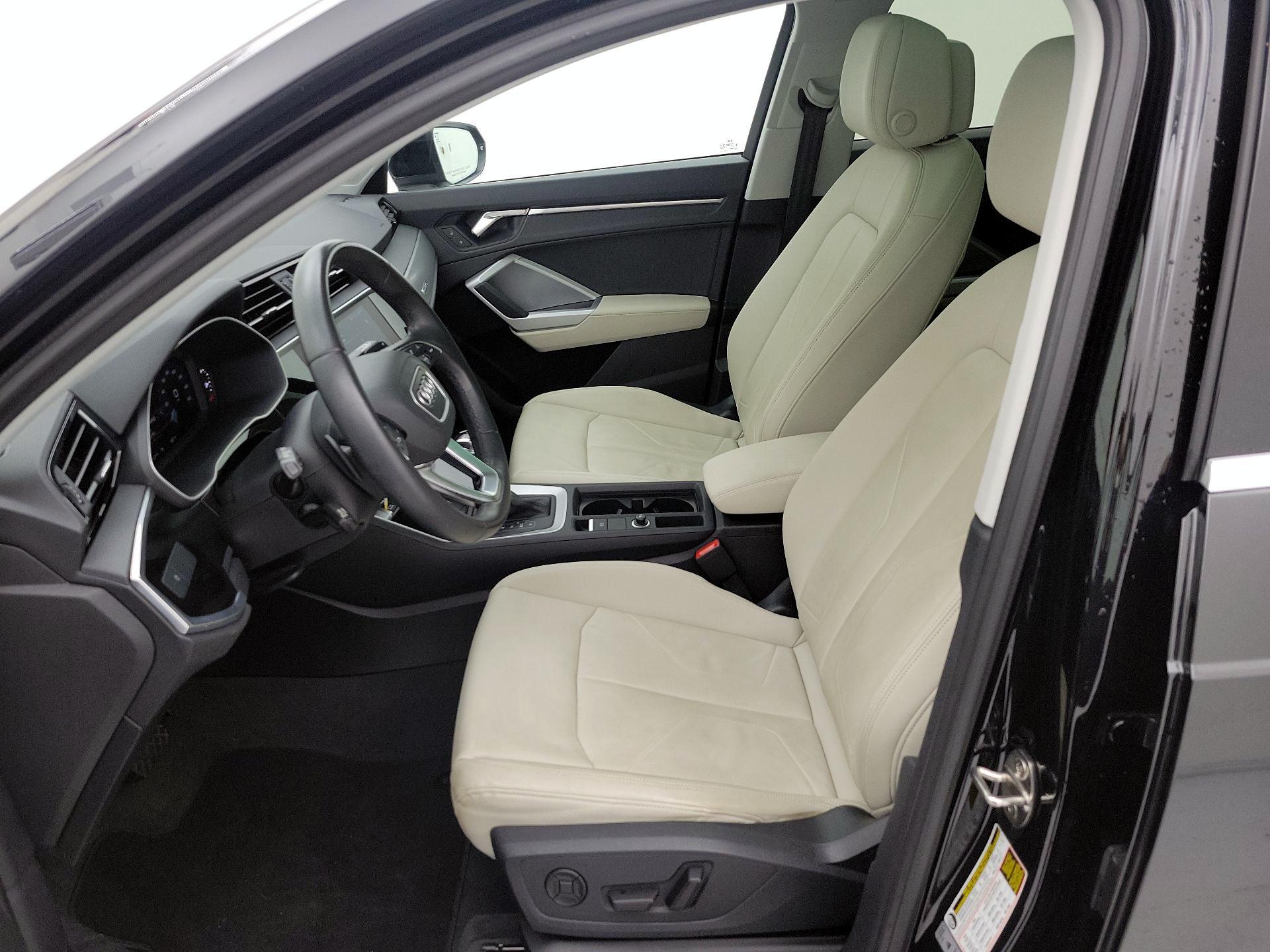 Thumbnail: 2022 Audi Q3 - 11