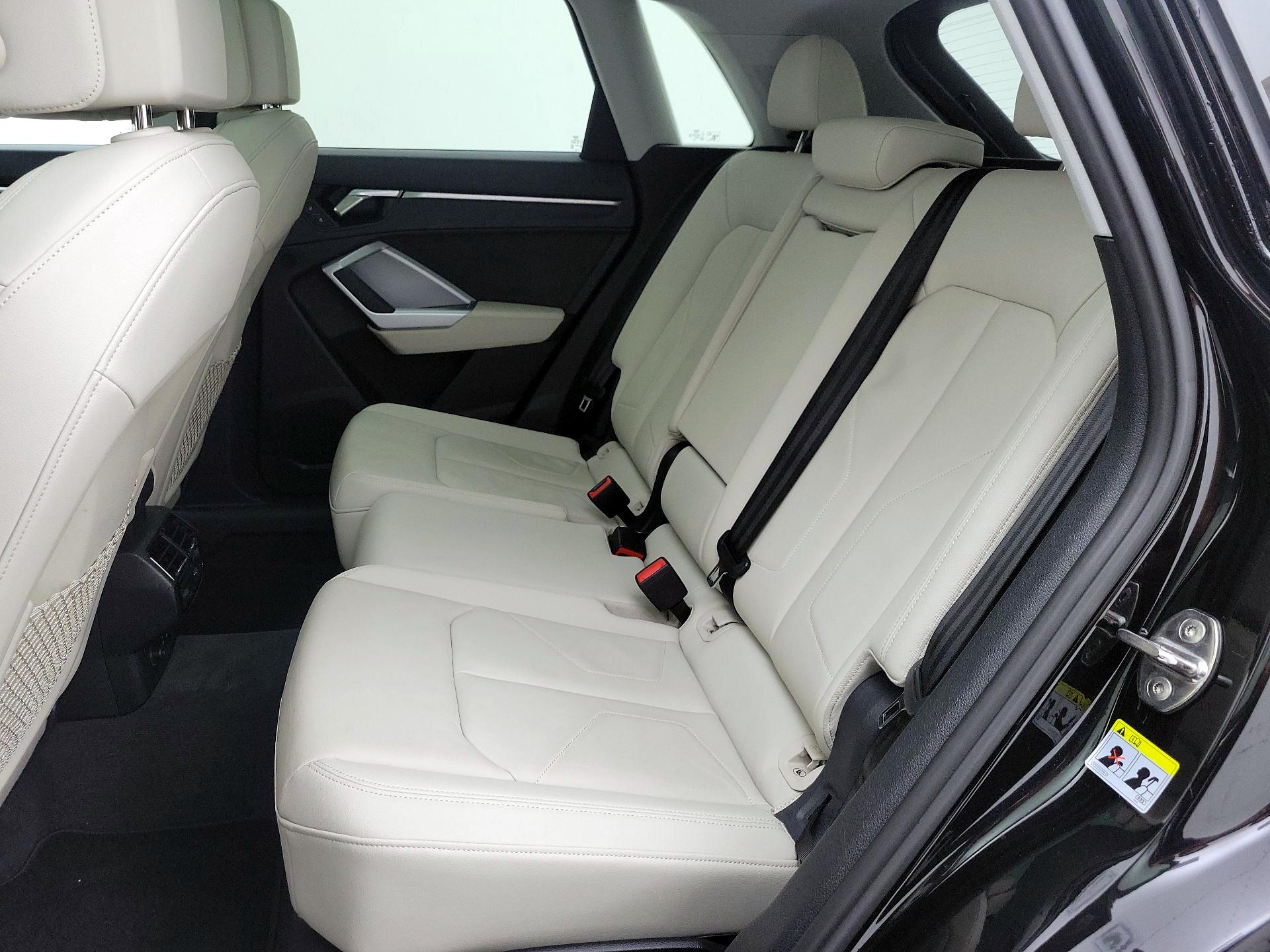 Thumbnail: 2022 Audi Q3 - 19