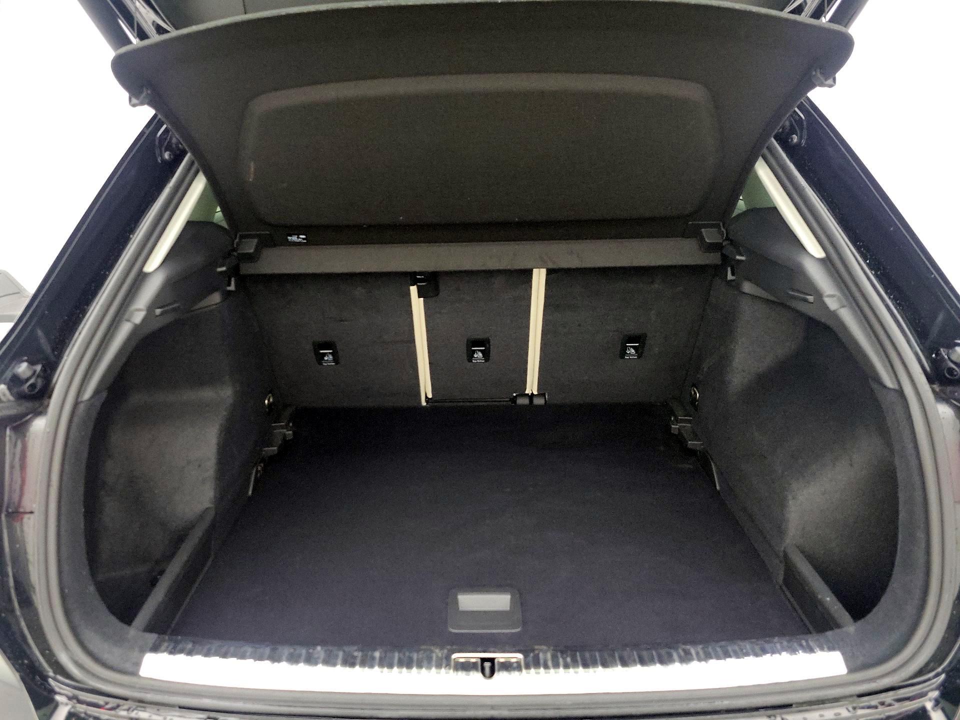 Thumbnail: 2022 Audi Q3 - 20