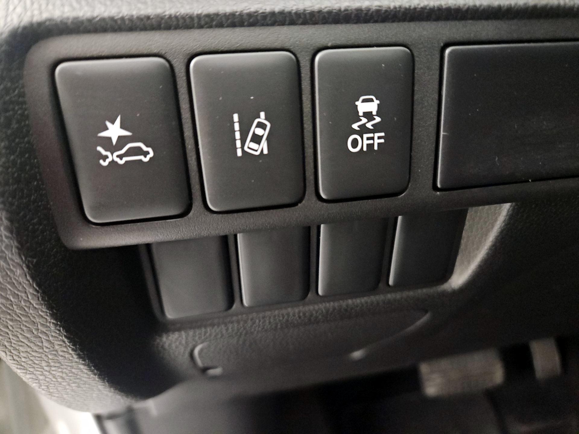 Thumbnail: 2020 Mitsubishi Eclipse Cross - 13