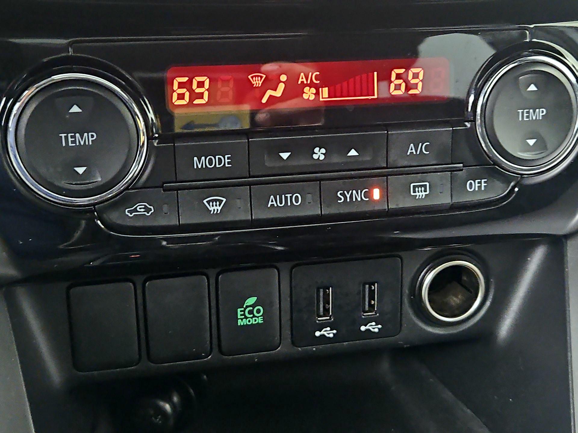 Thumbnail: 2020 Mitsubishi Eclipse Cross - 16