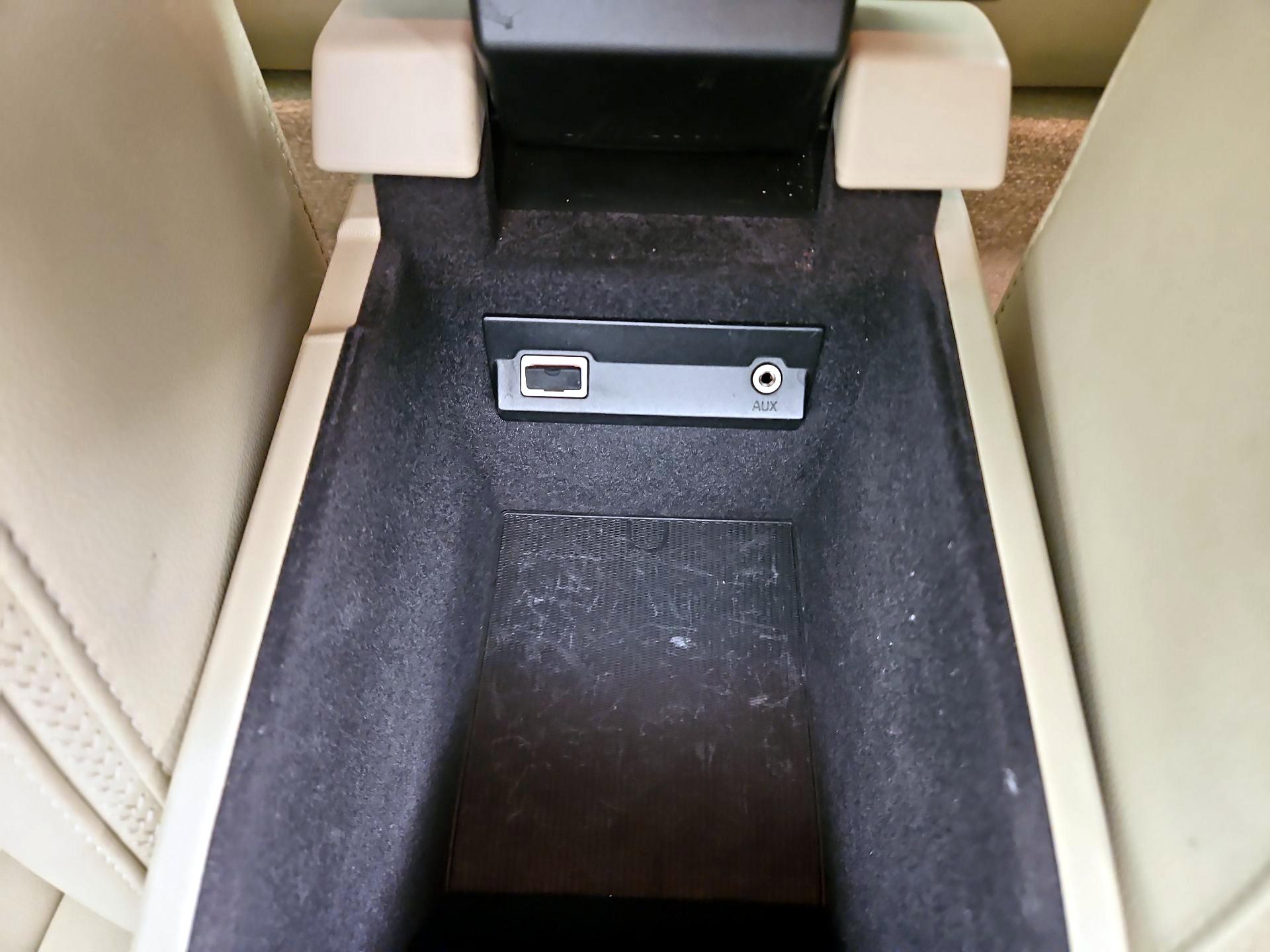 Thumbnail: 2015 Volvo XC70 - 18