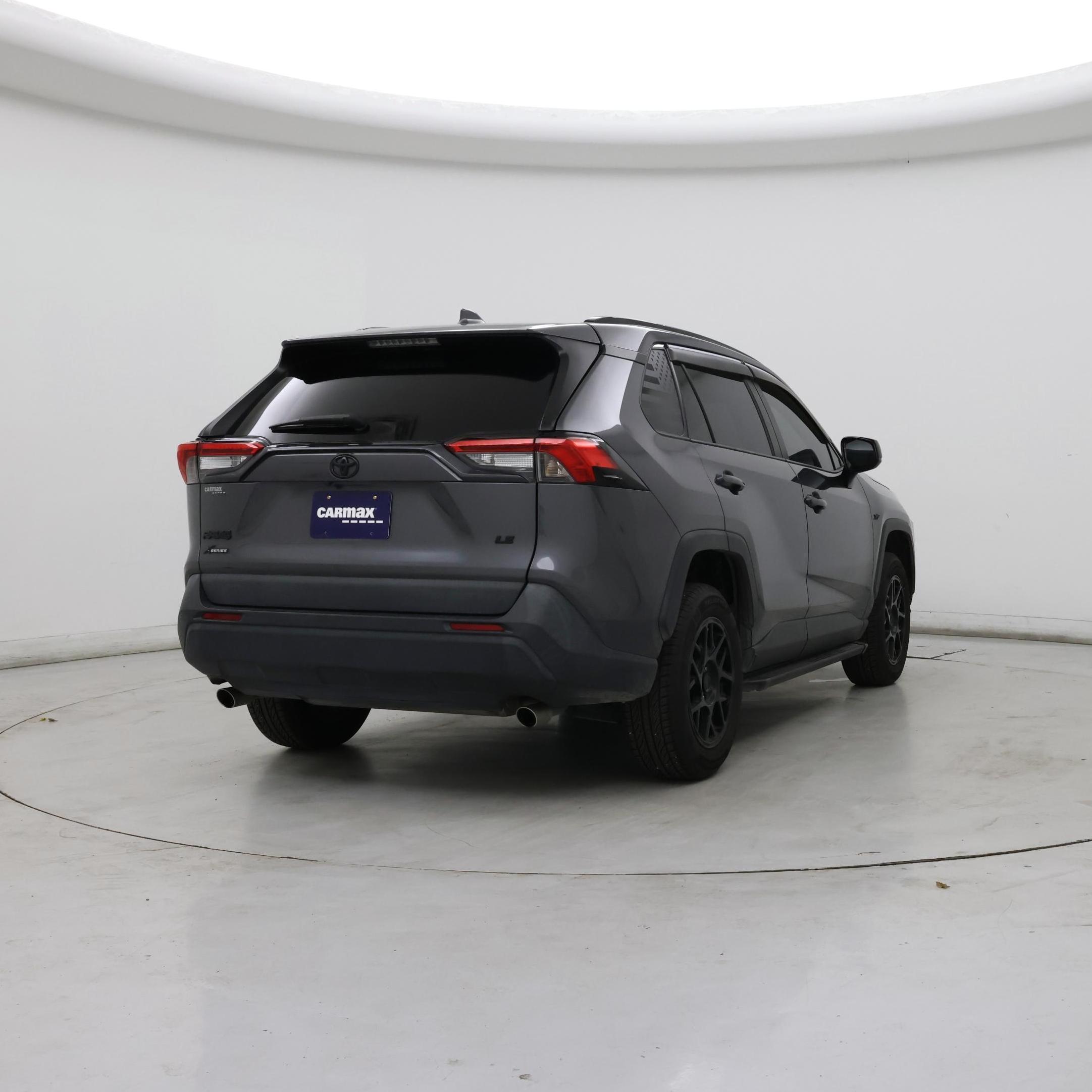 Thumbnail: 2021 Toyota RAV4 - 8