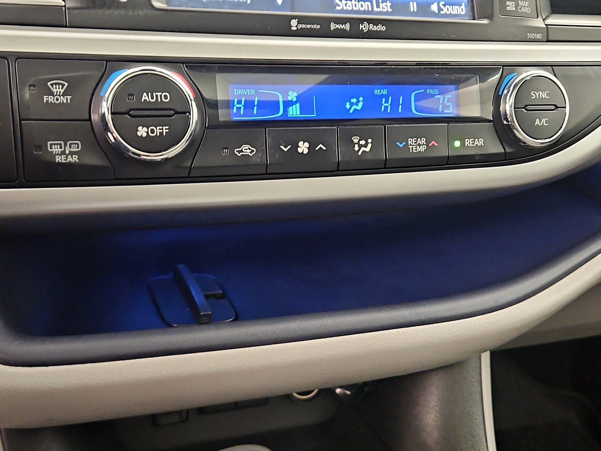 Thumbnail: 2017 Toyota Highlander - 17