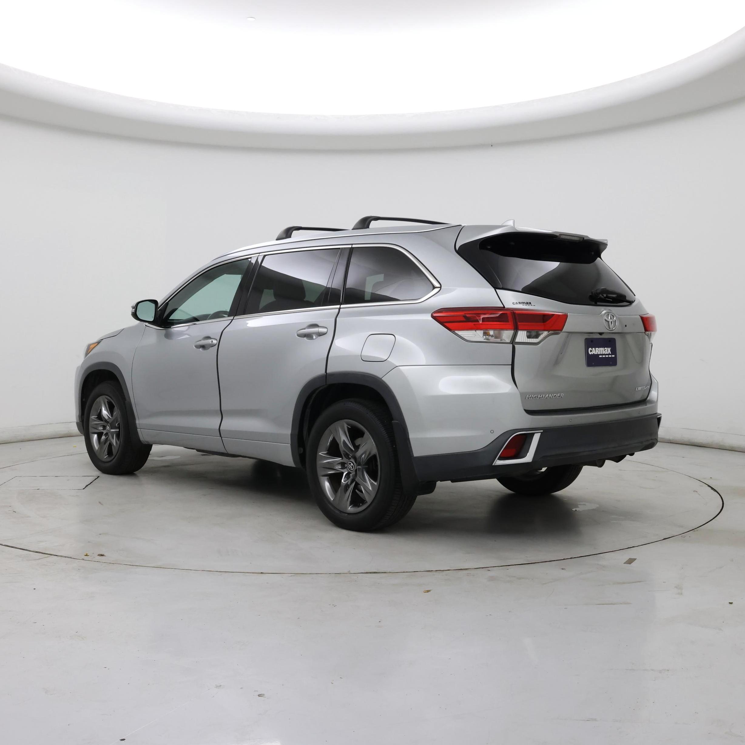 Thumbnail: 2017 Toyota Highlander - 2