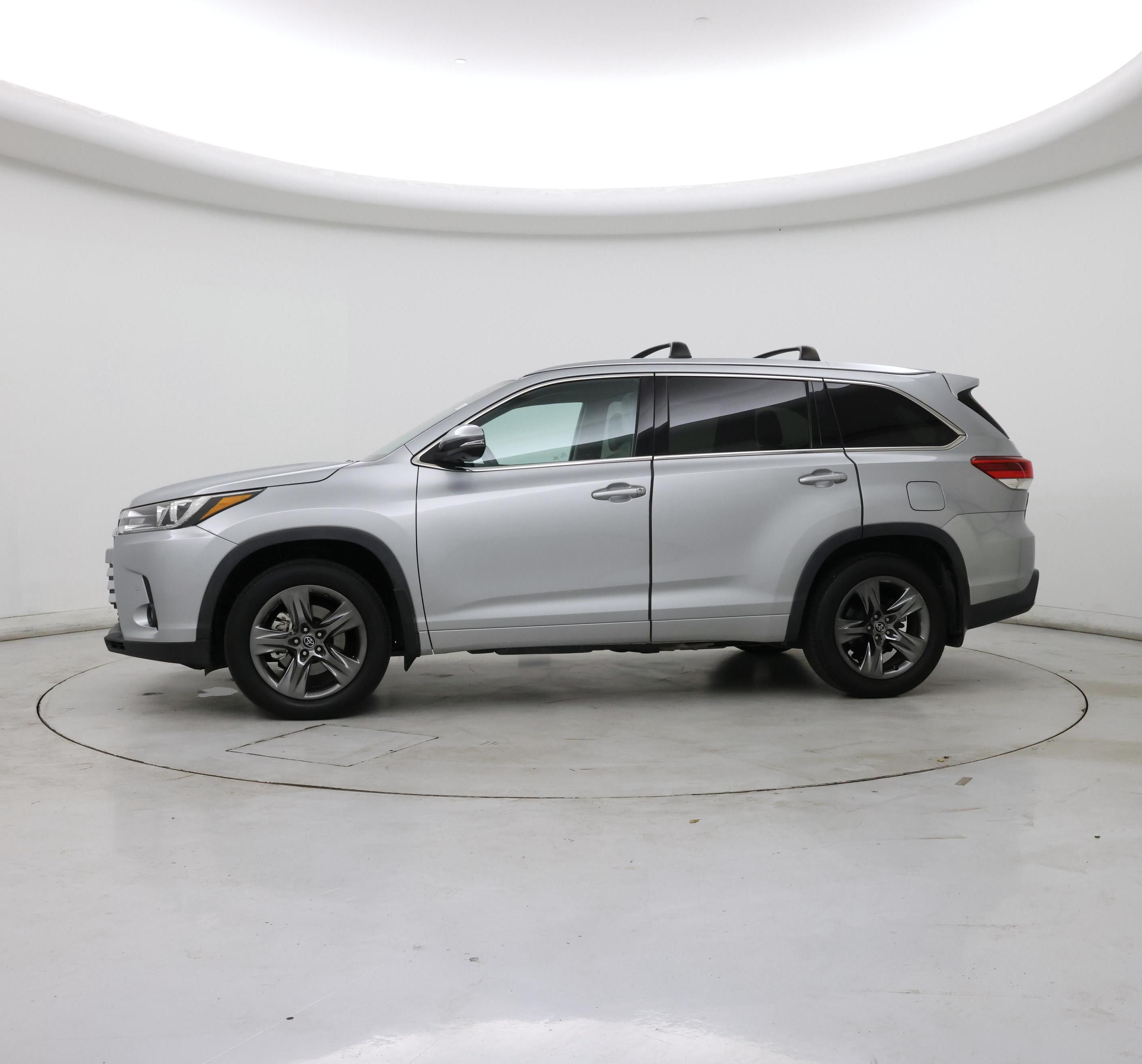 Thumbnail: 2017 Toyota Highlander - 3
