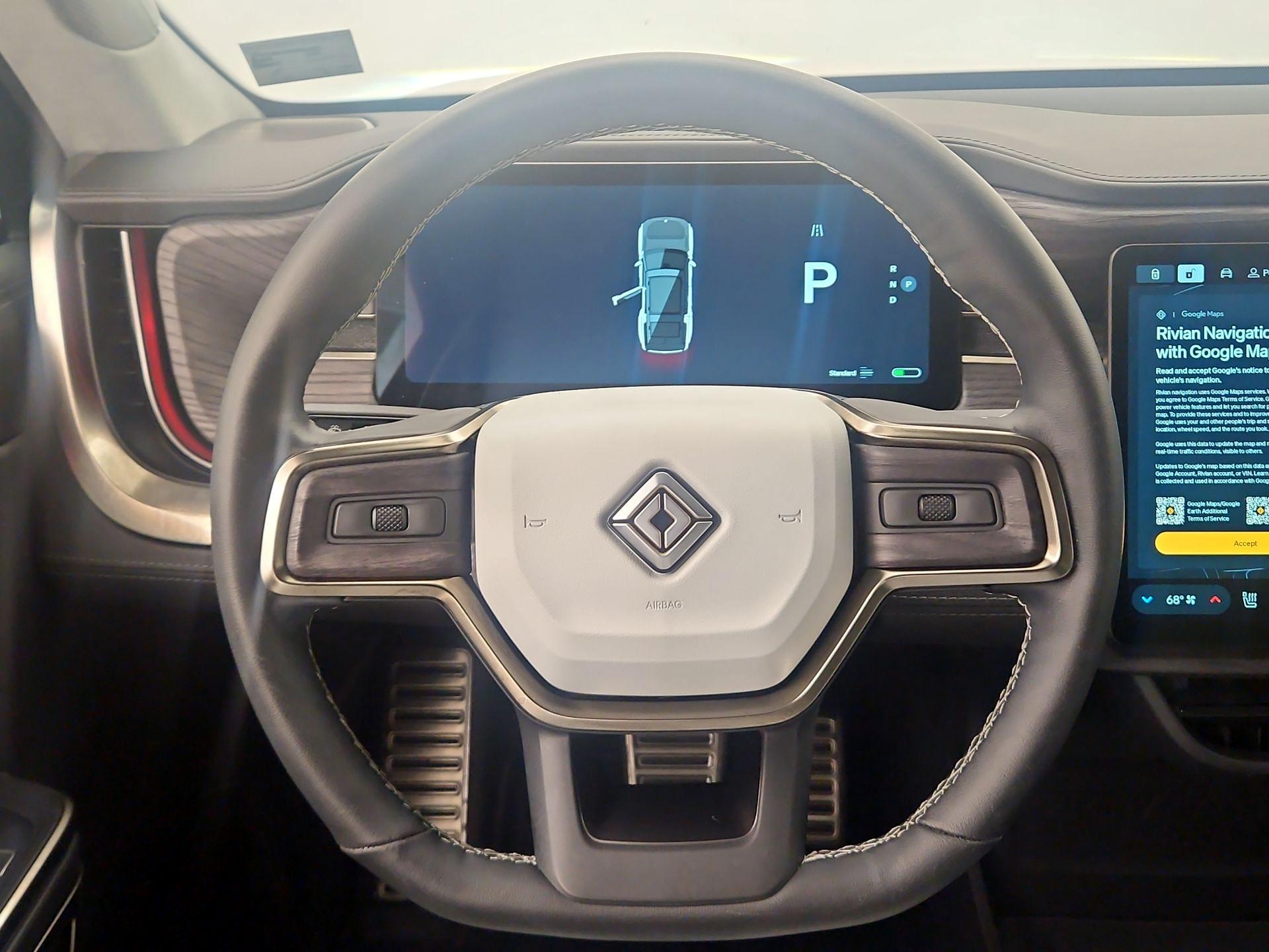 Thumbnail: 2023 Rivian R1S - 10