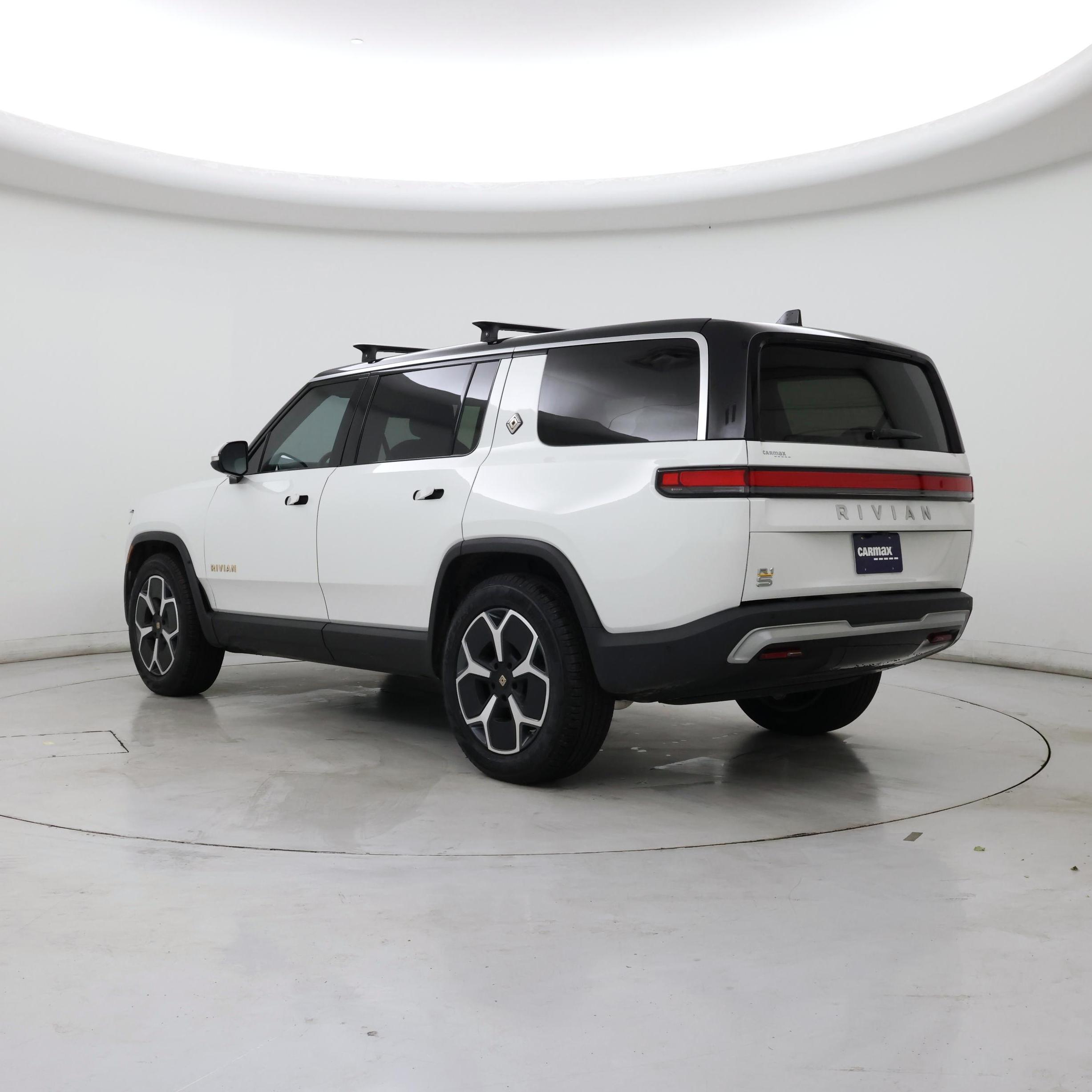 Thumbnail: 2023 Rivian R1S - 2