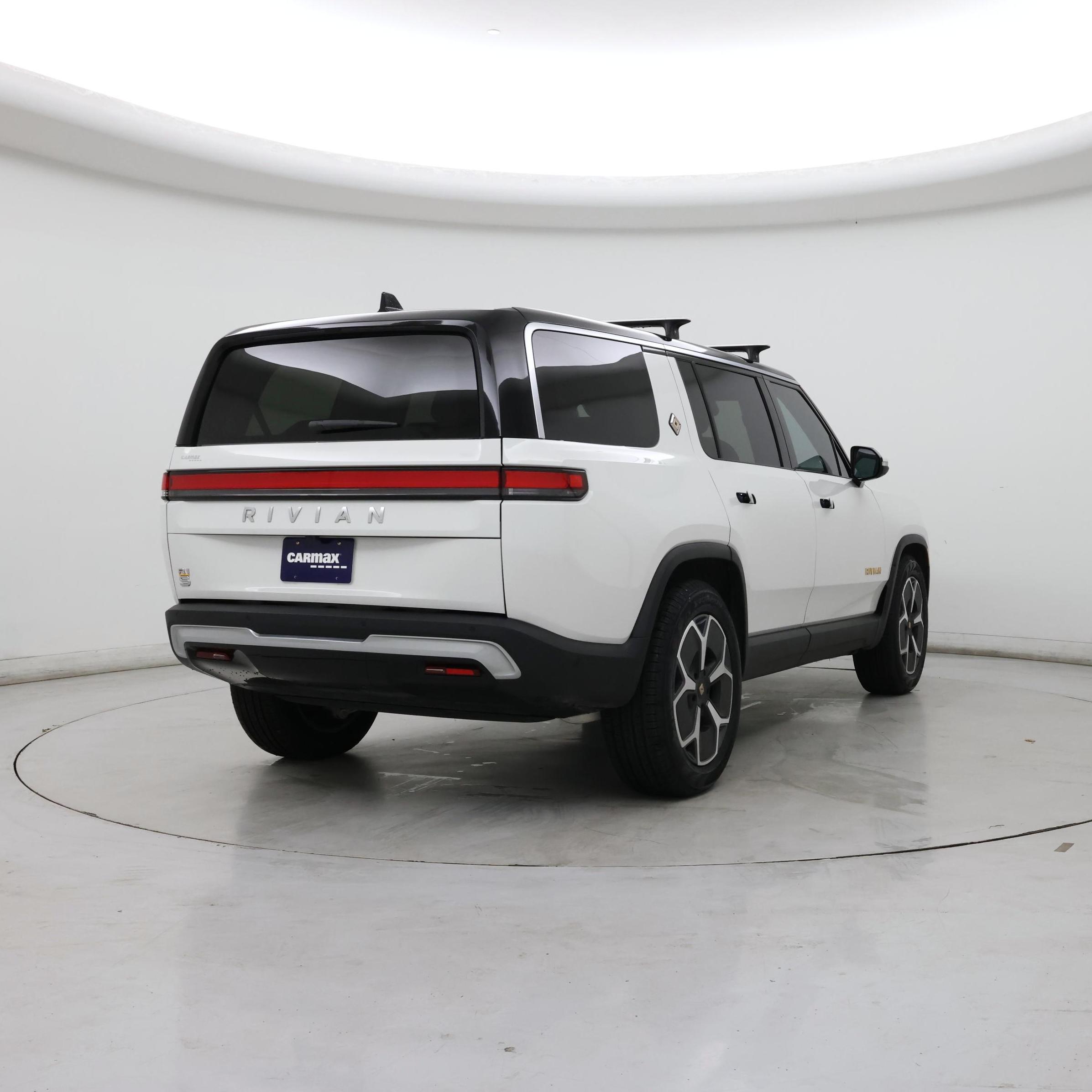 Thumbnail: 2023 Rivian R1S - 8