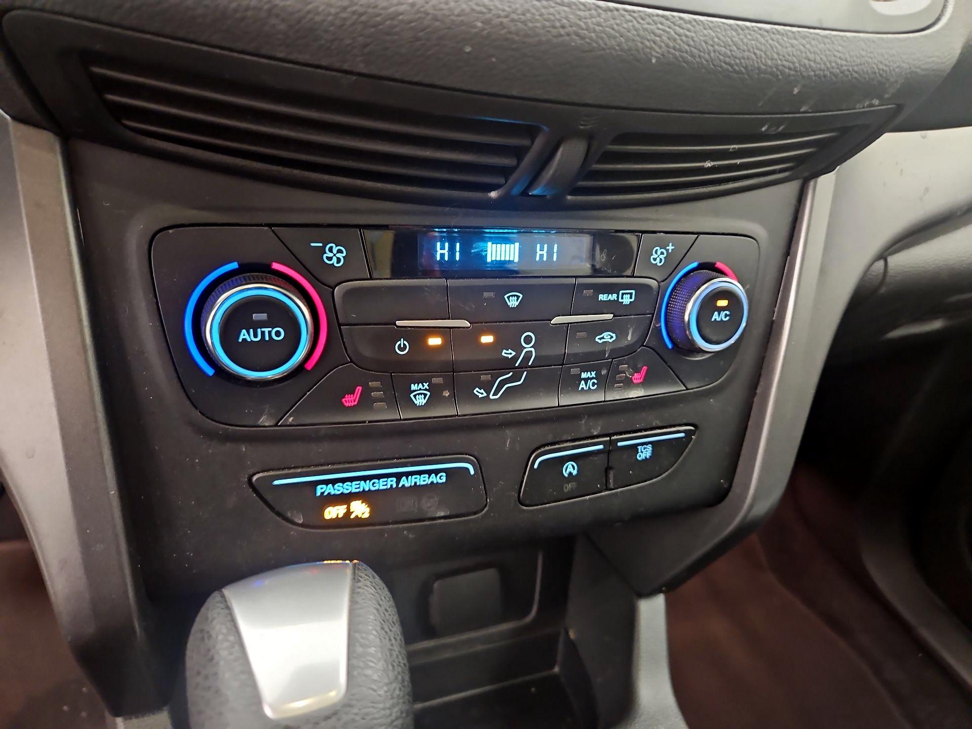 Thumbnail: 2017 Ford Escape - 16