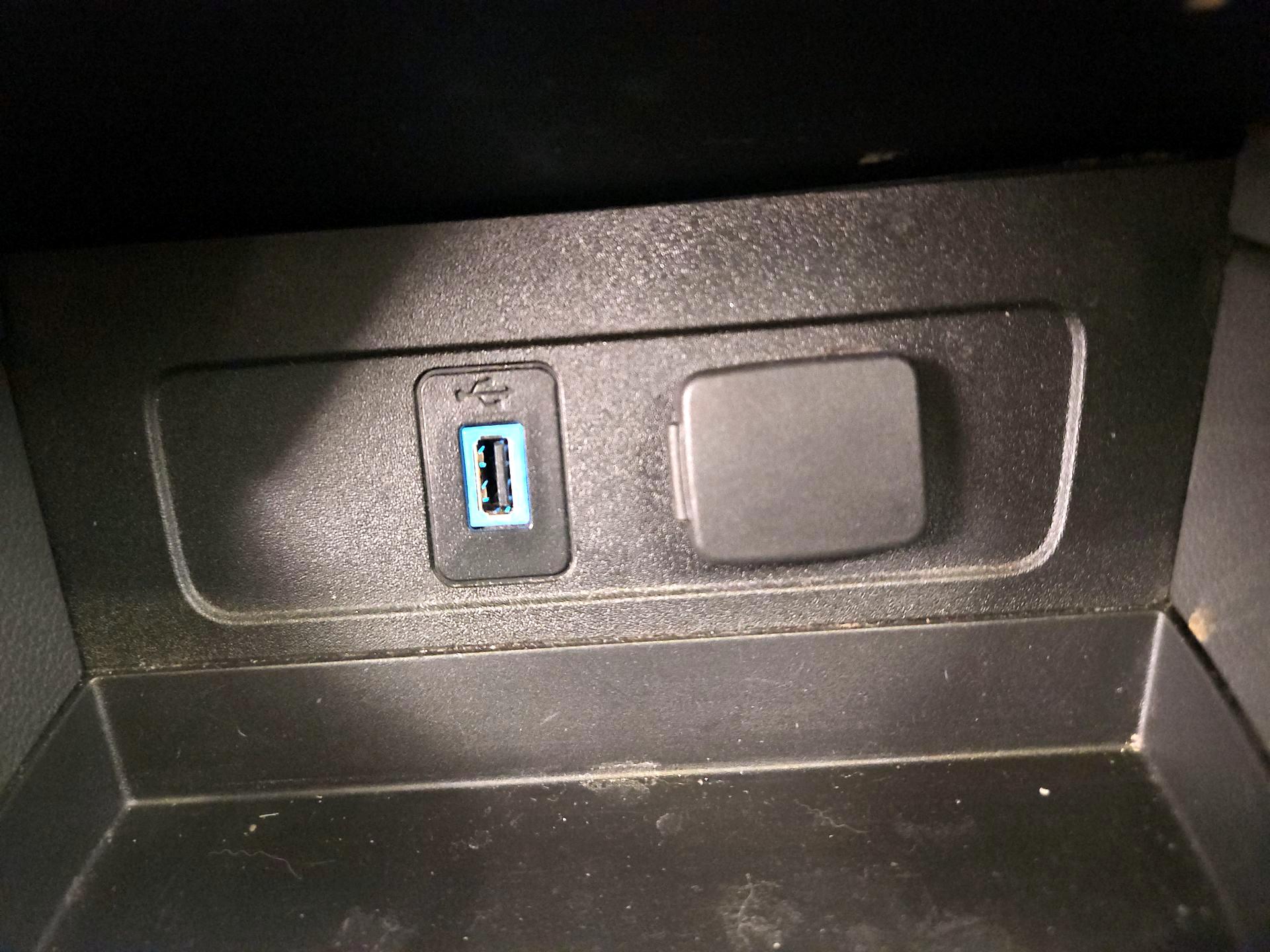 Thumbnail: 2017 Ford Escape - 18